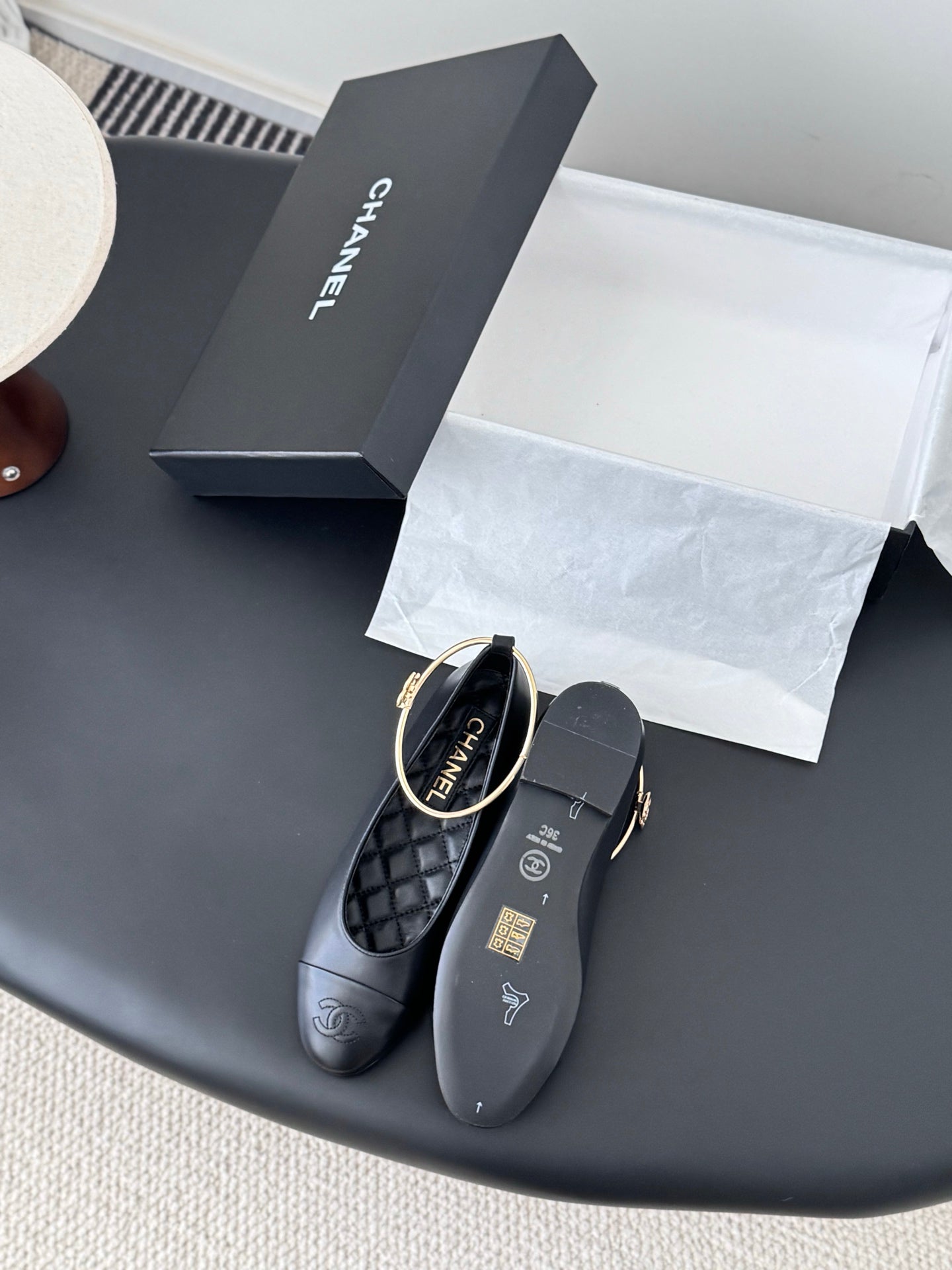 26C series Mary Jane flats