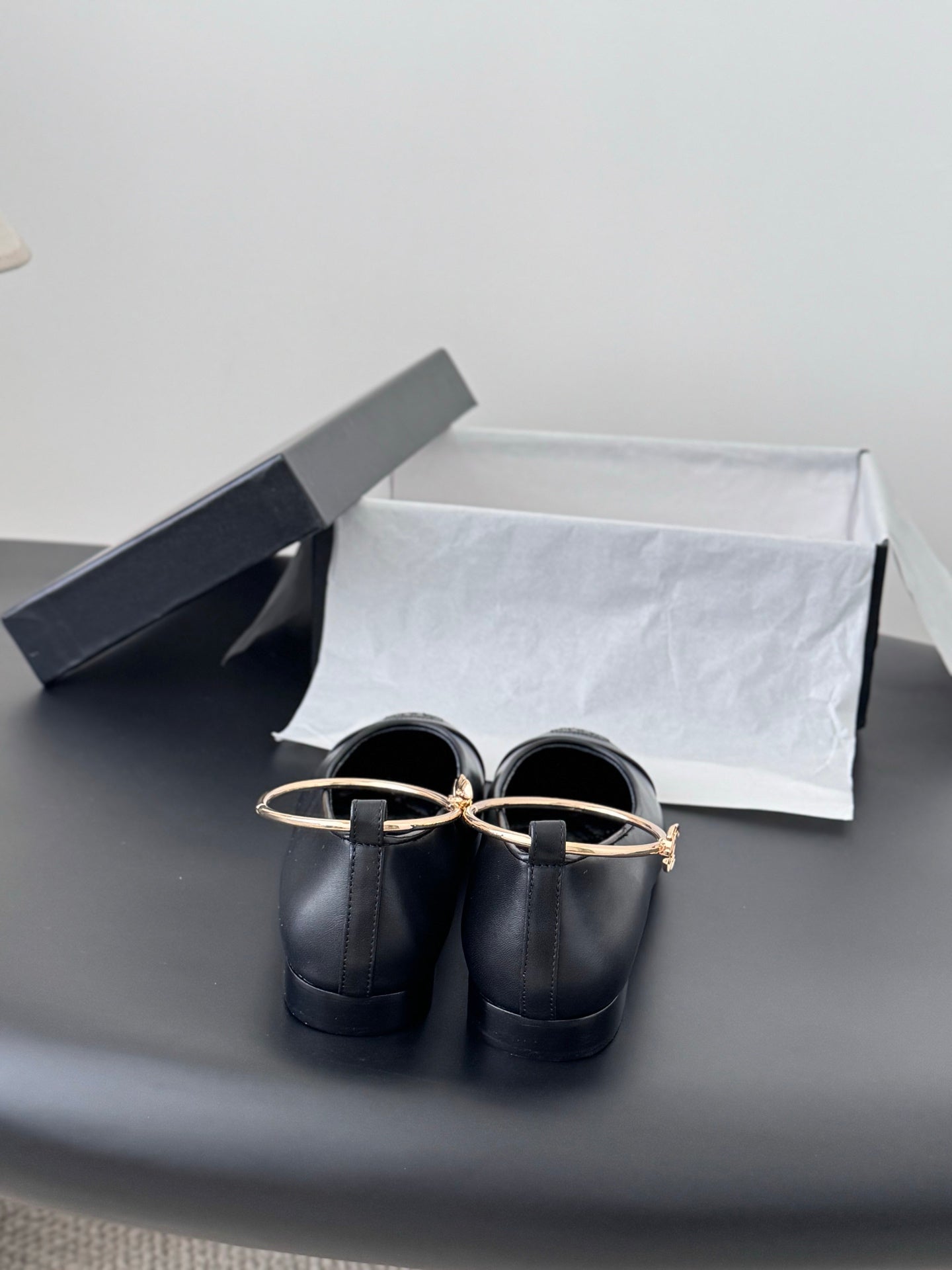 26C series Mary Jane flats