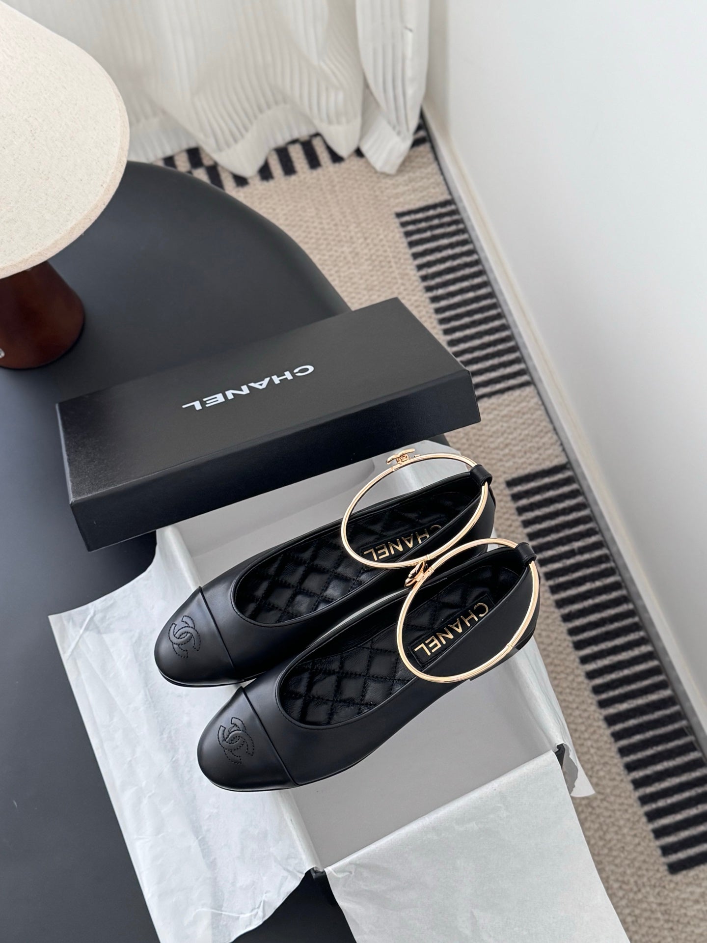 26C series Mary Jane flats