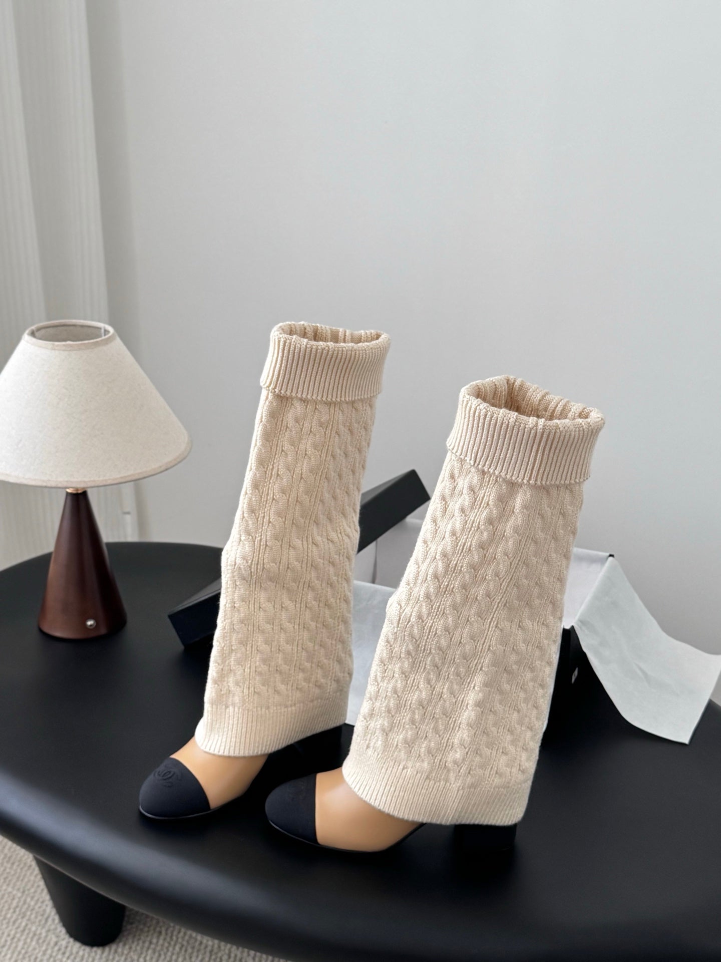 25K new chain knight boots