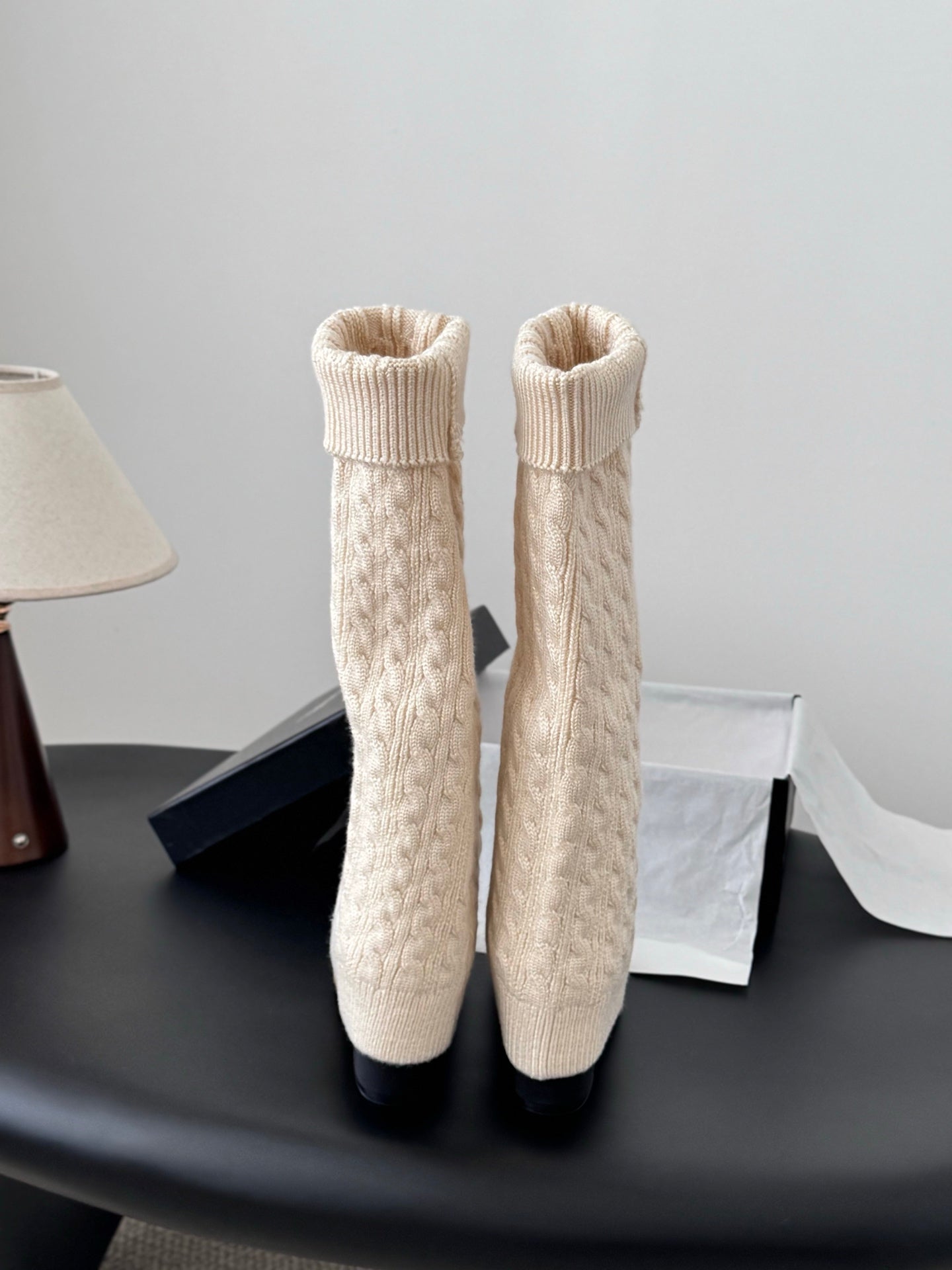 25K new chain knight boots