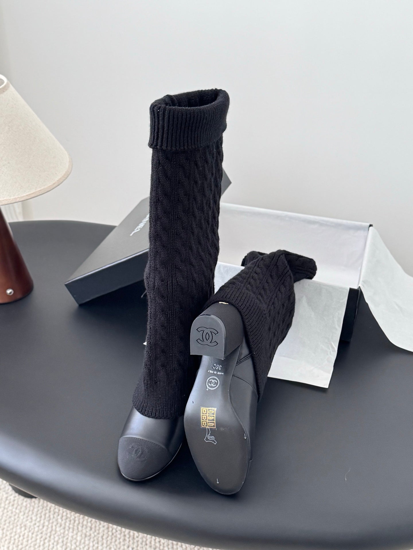 25K new chain knight boots