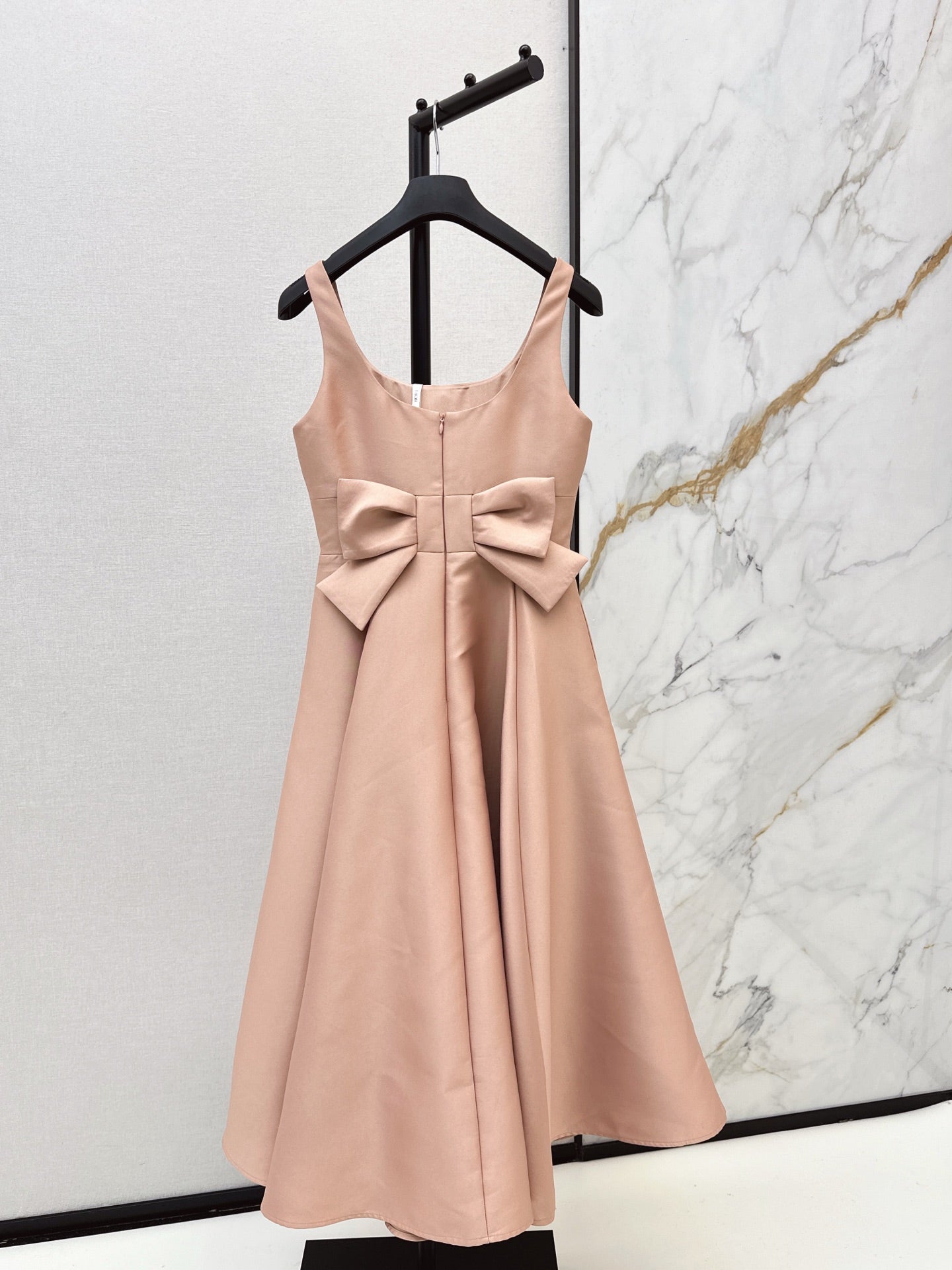 26SS New Hepburn Style Back Bow Sleeveless Dress