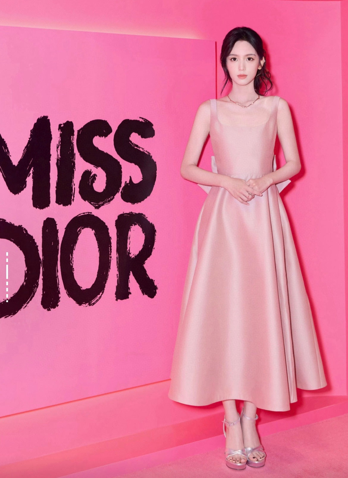 26SS New Hepburn Style Back Bow Sleeveless Dress