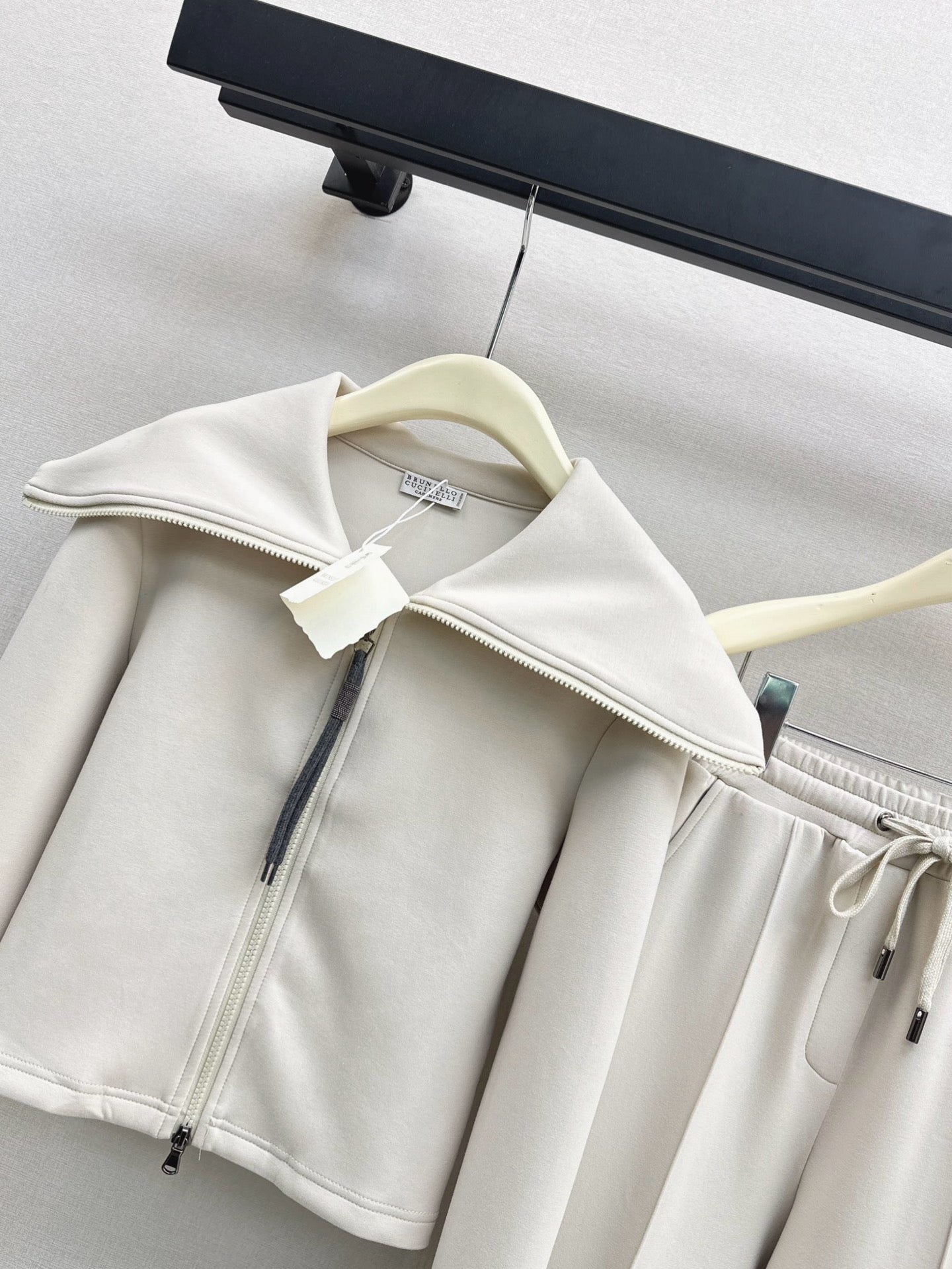 25FW new casual and fashionable zipper design suit