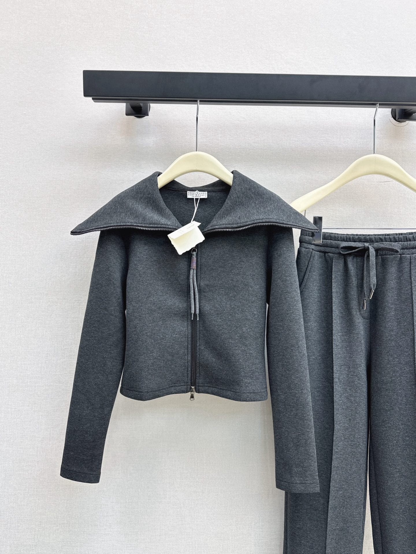 25FW new casual and fashionable zipper design suit