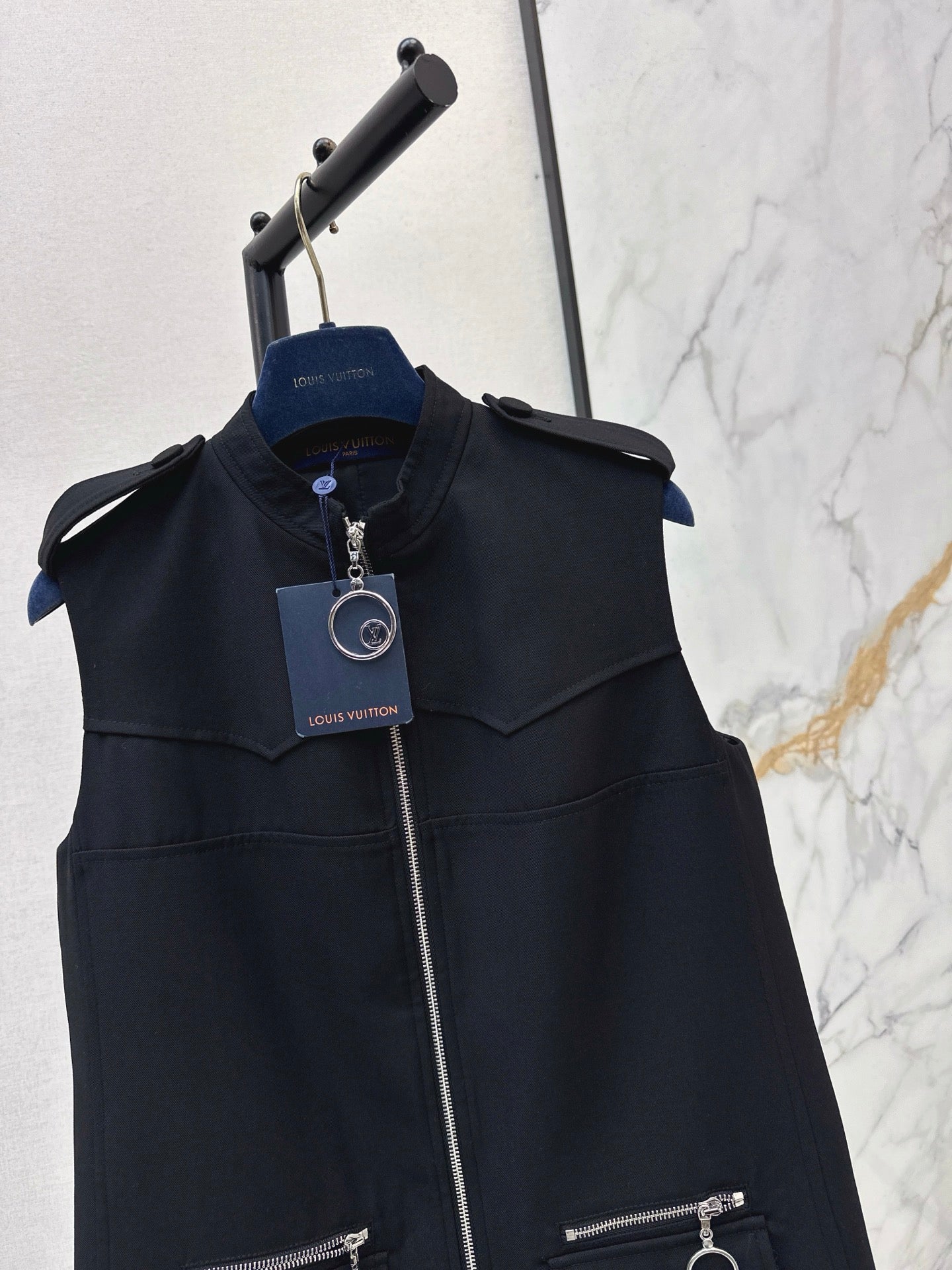 25FW  zip-up sleeveless dress