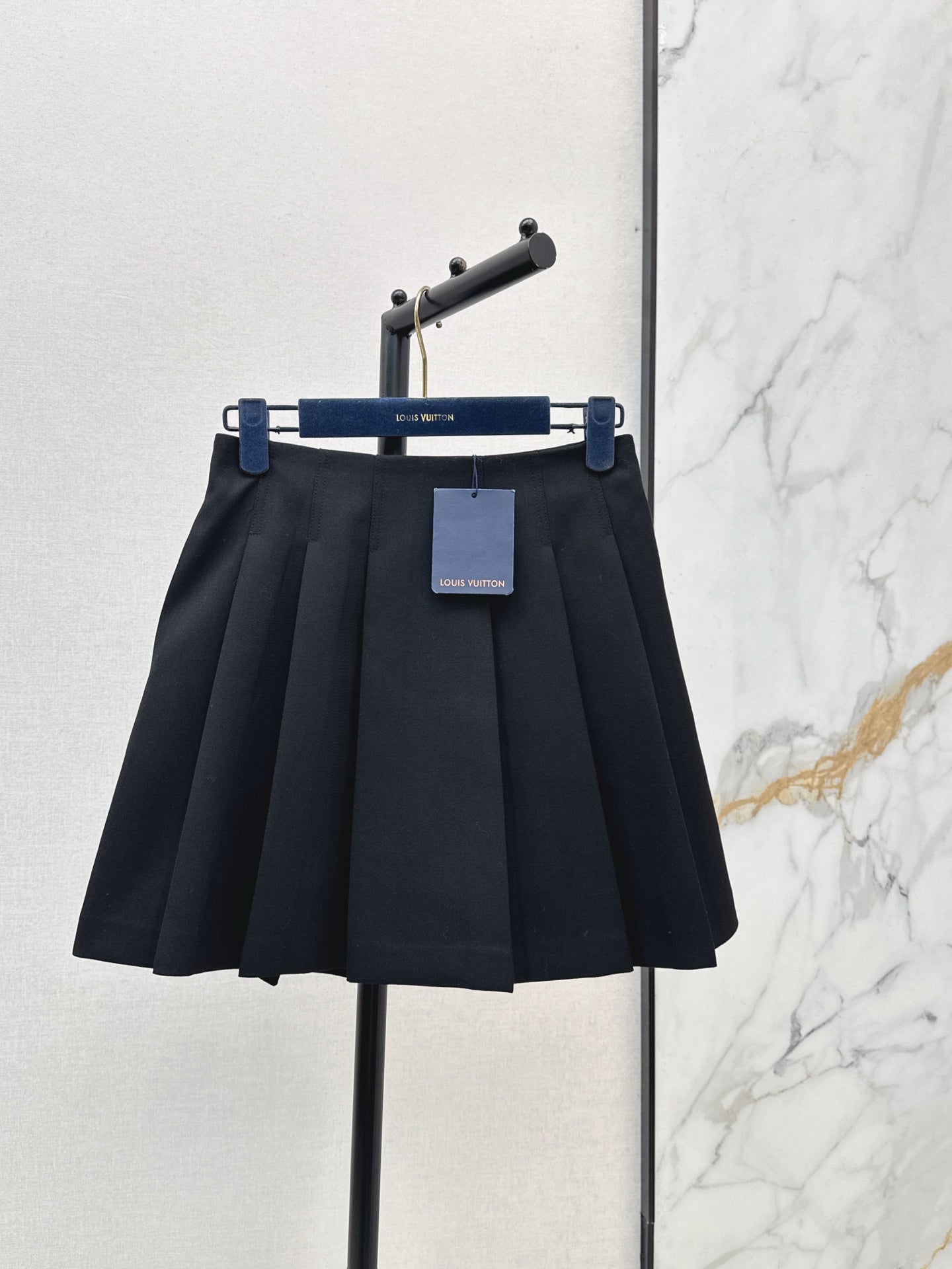 25FW  pleated skirt