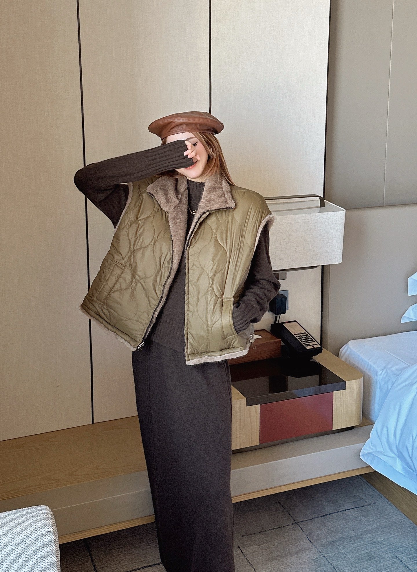 25FW reversible faux fur vest jacket