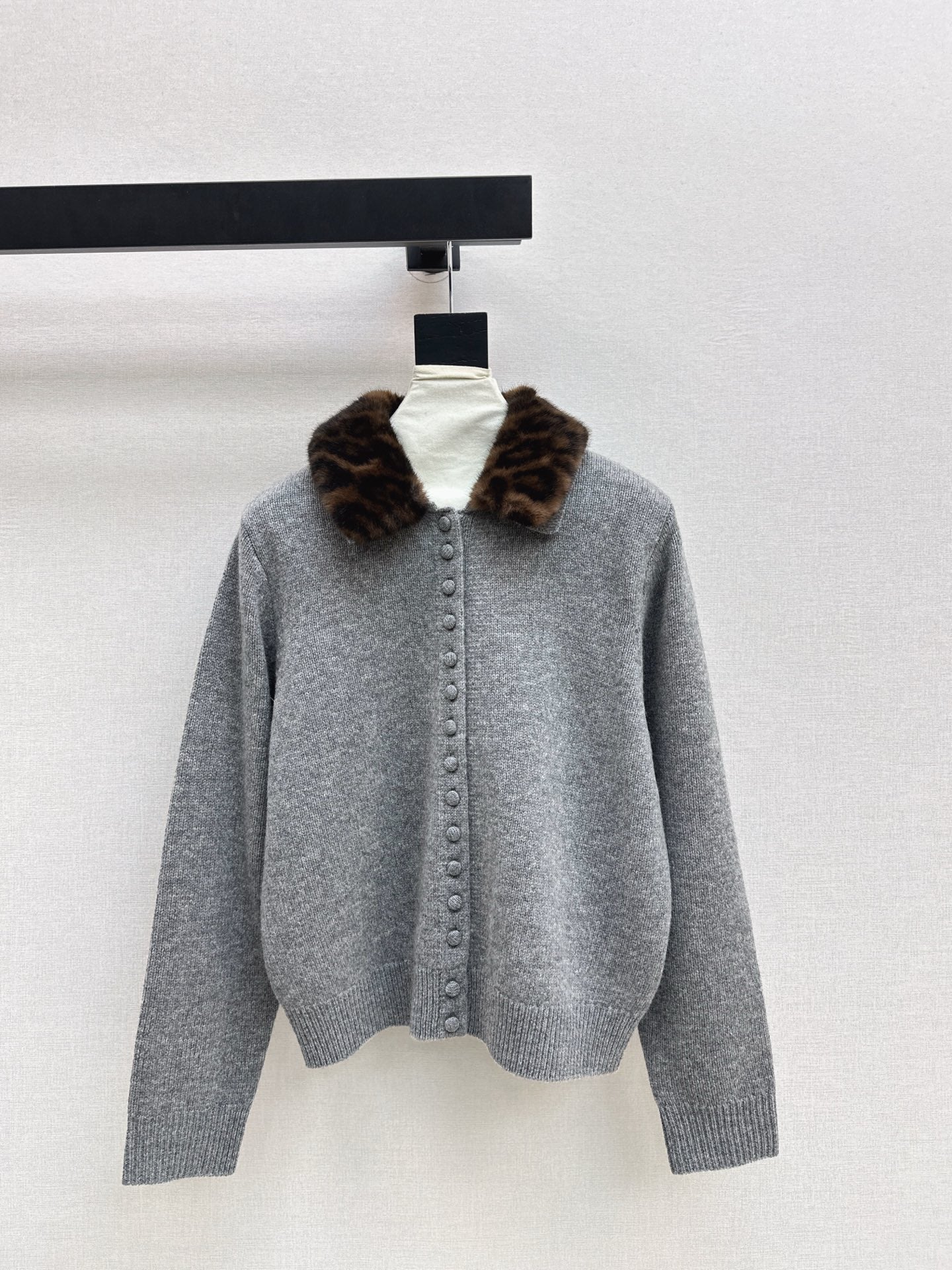 25FW  wool cardigan