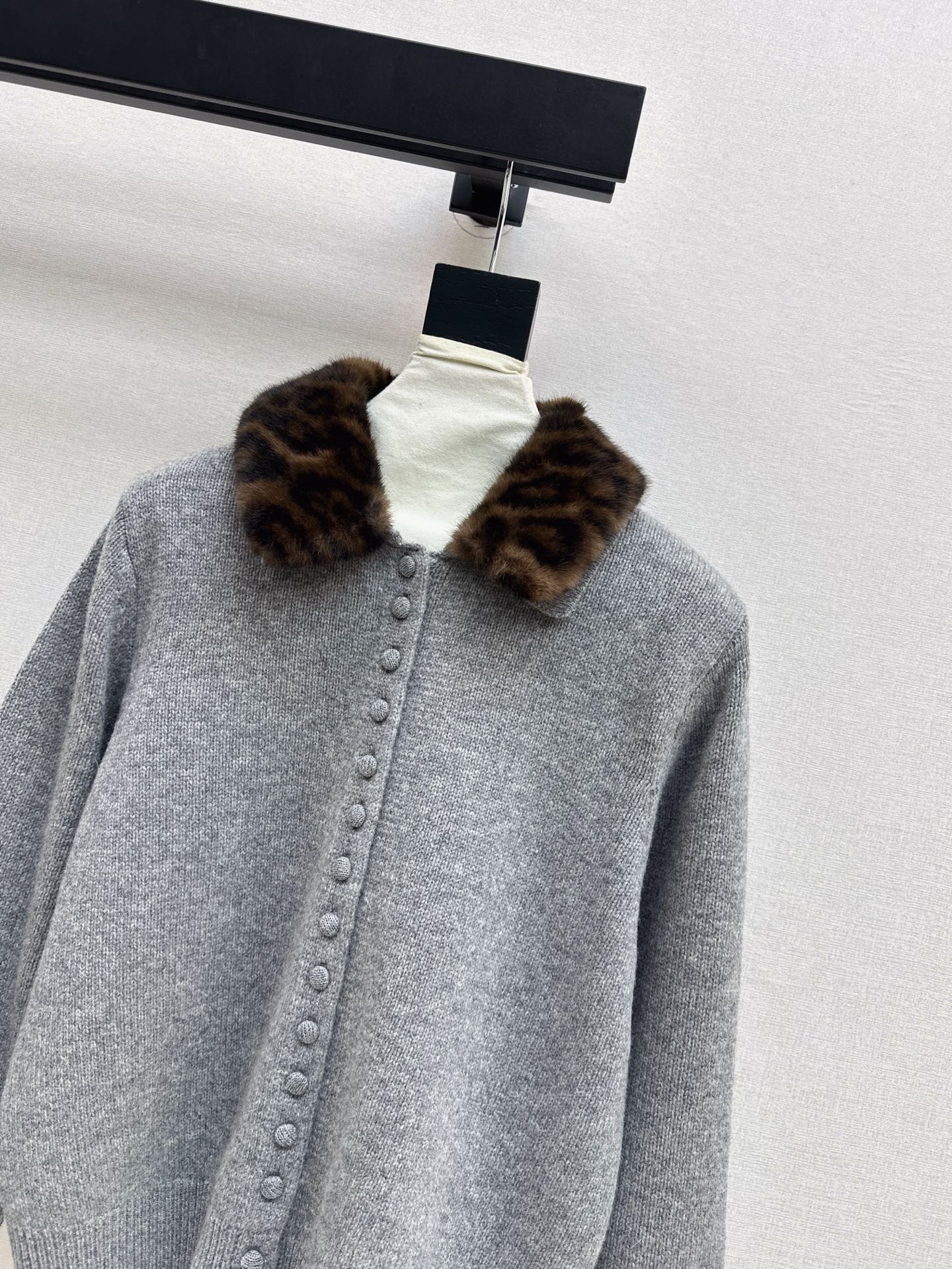 25FW  wool cardigan