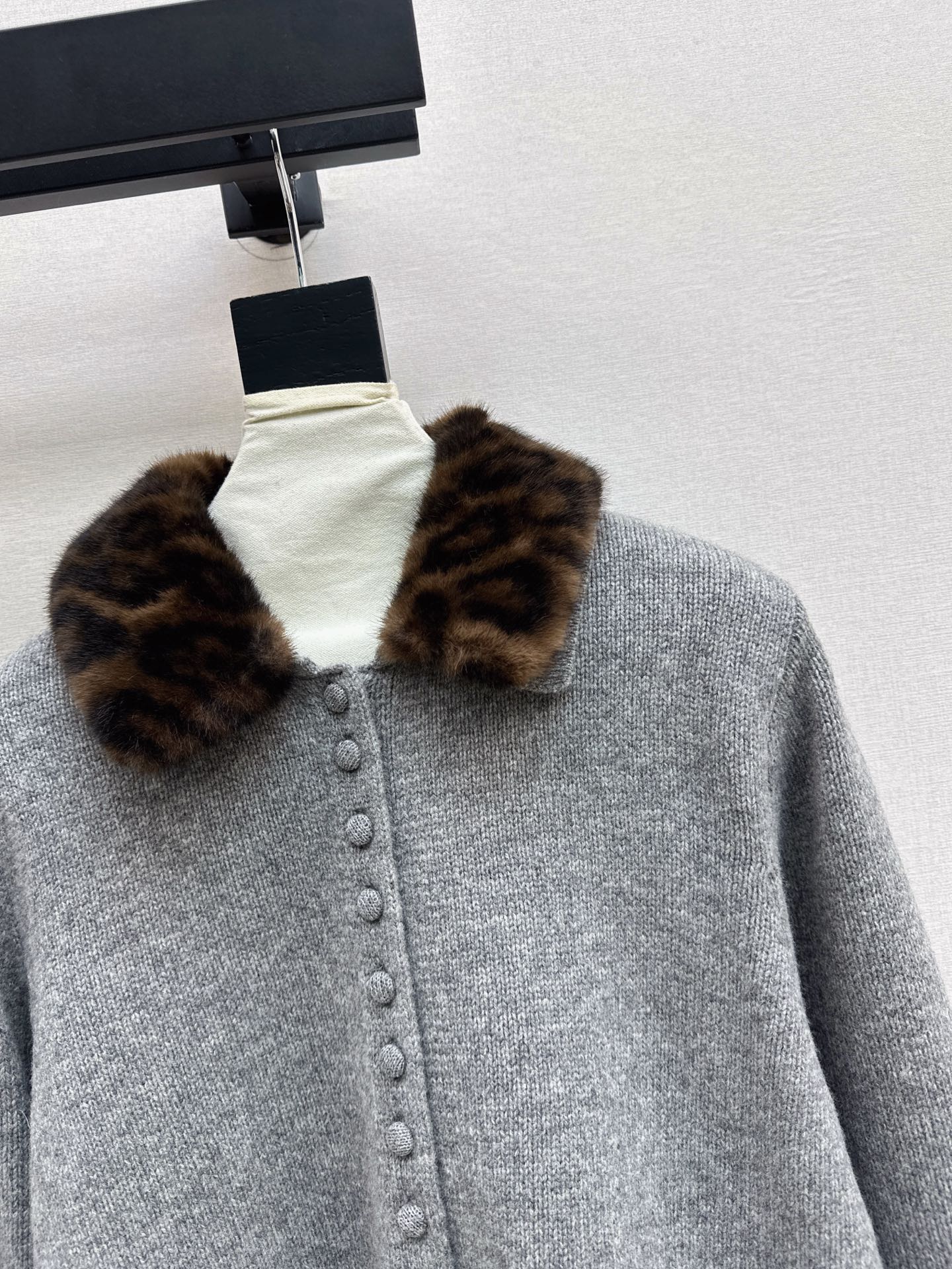 25FW  wool cardigan