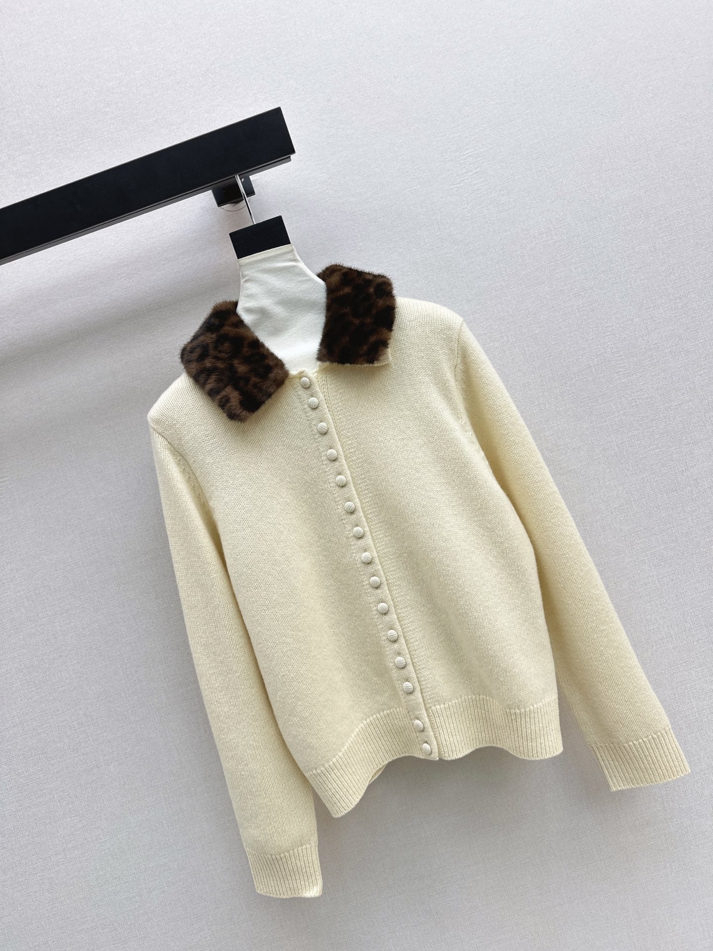 25FW  wool cardigan