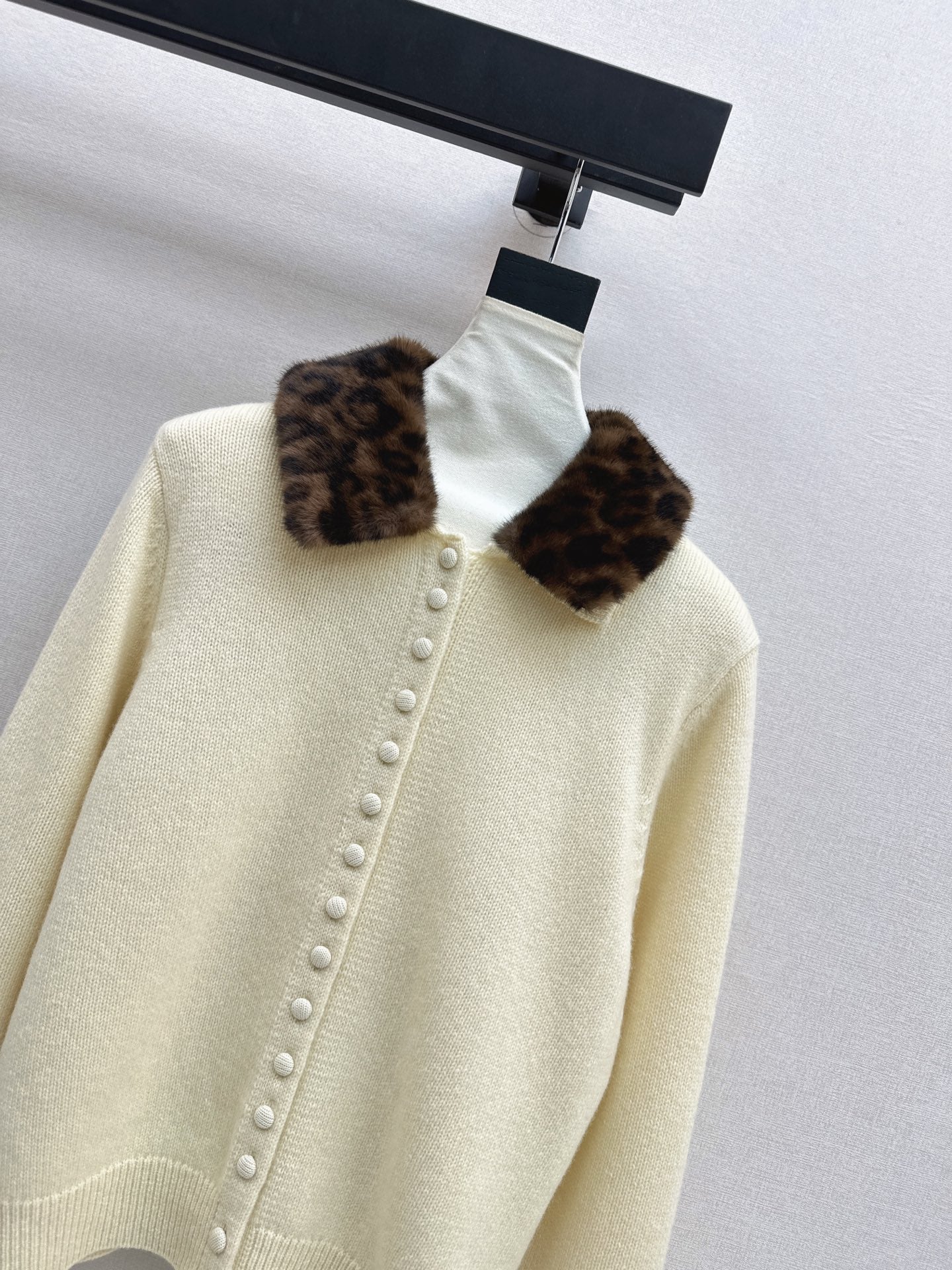 25FW  wool cardigan
