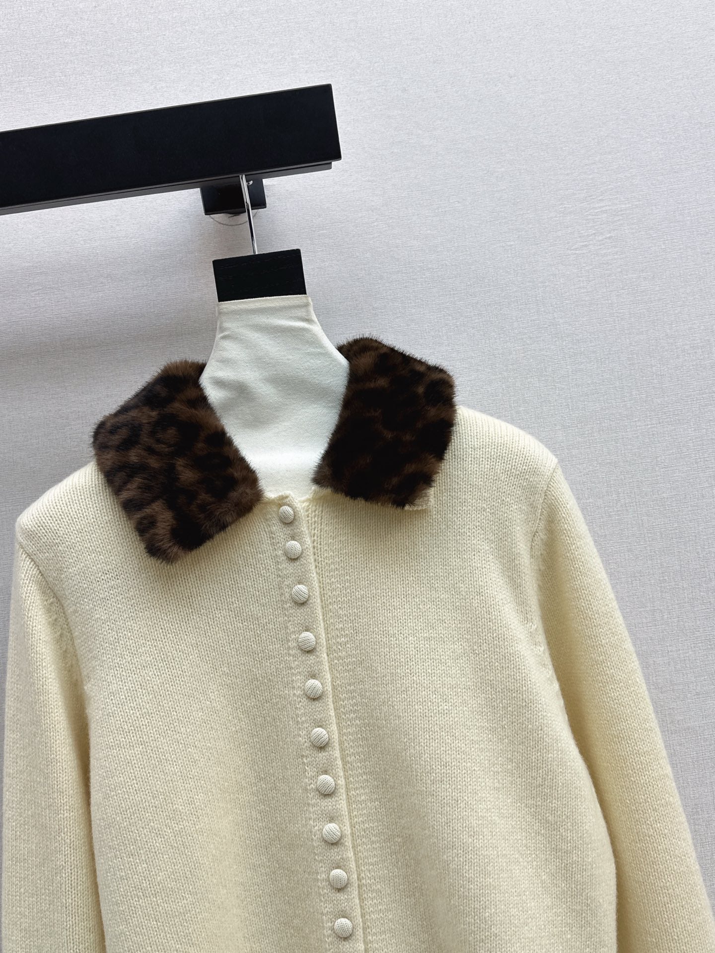 25FW  wool cardigan