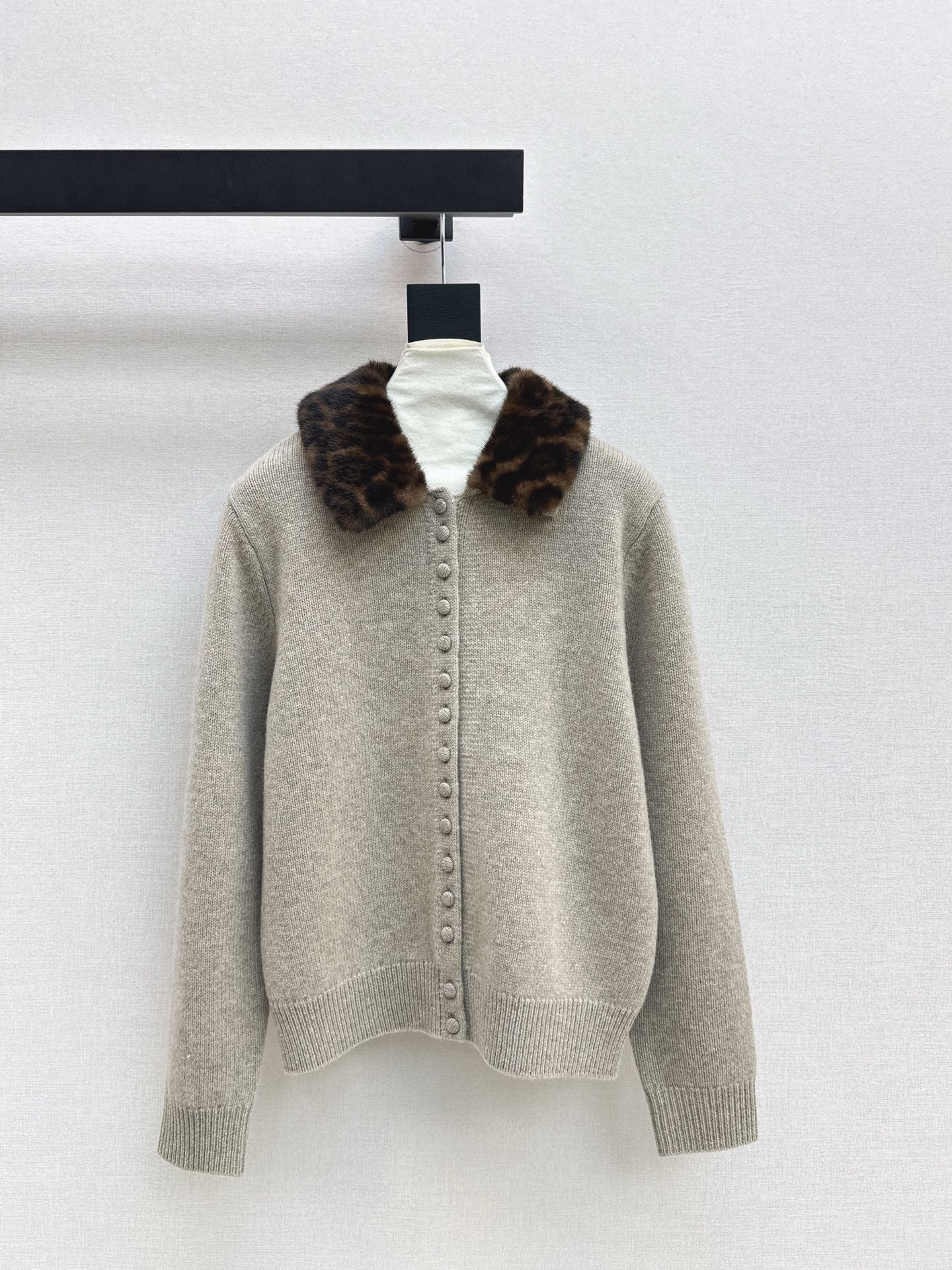 25FW  wool cardigan
