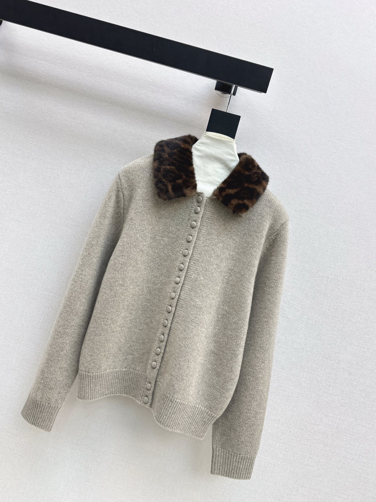 25FW  wool cardigan