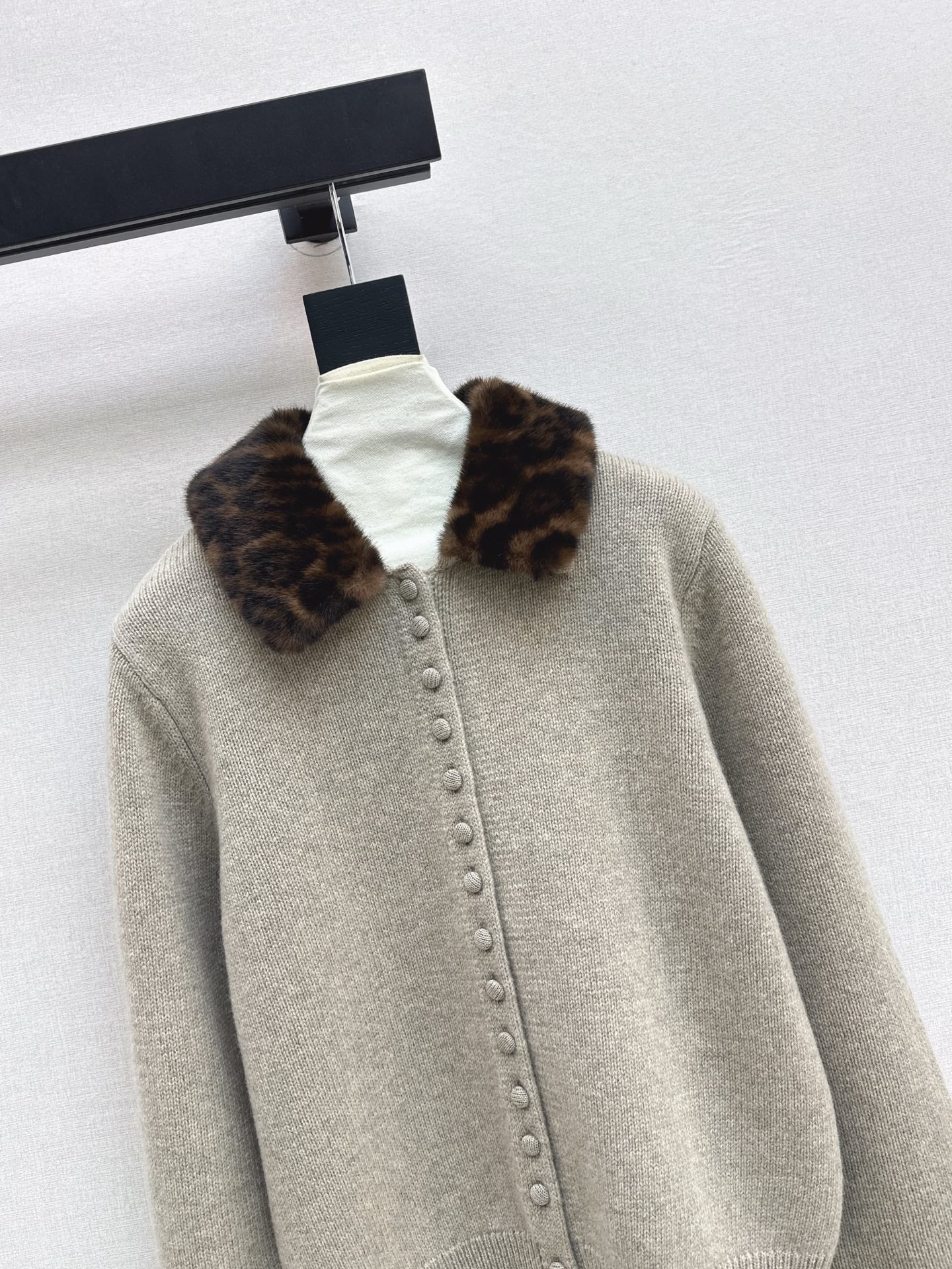 25FW  wool cardigan