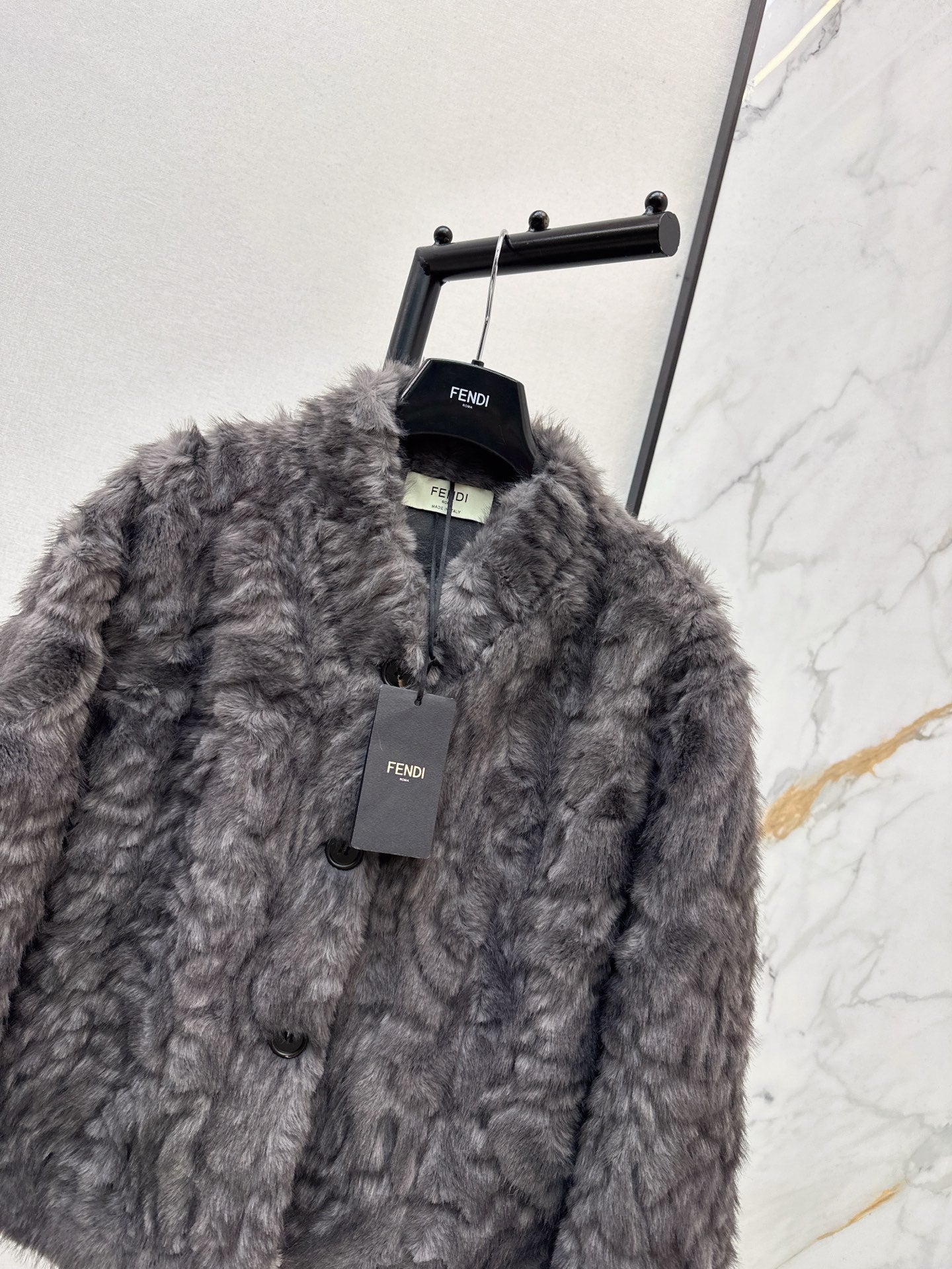 25FW  fur  jacket