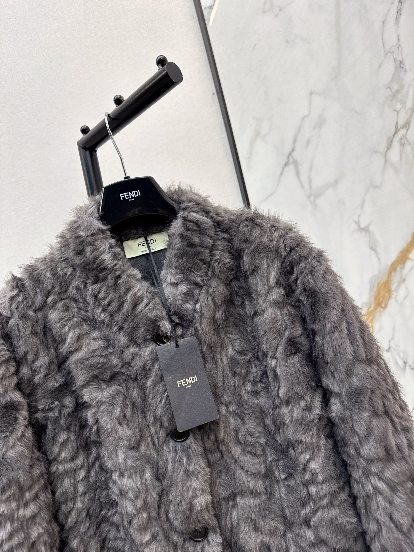 25FW  fur  jacket