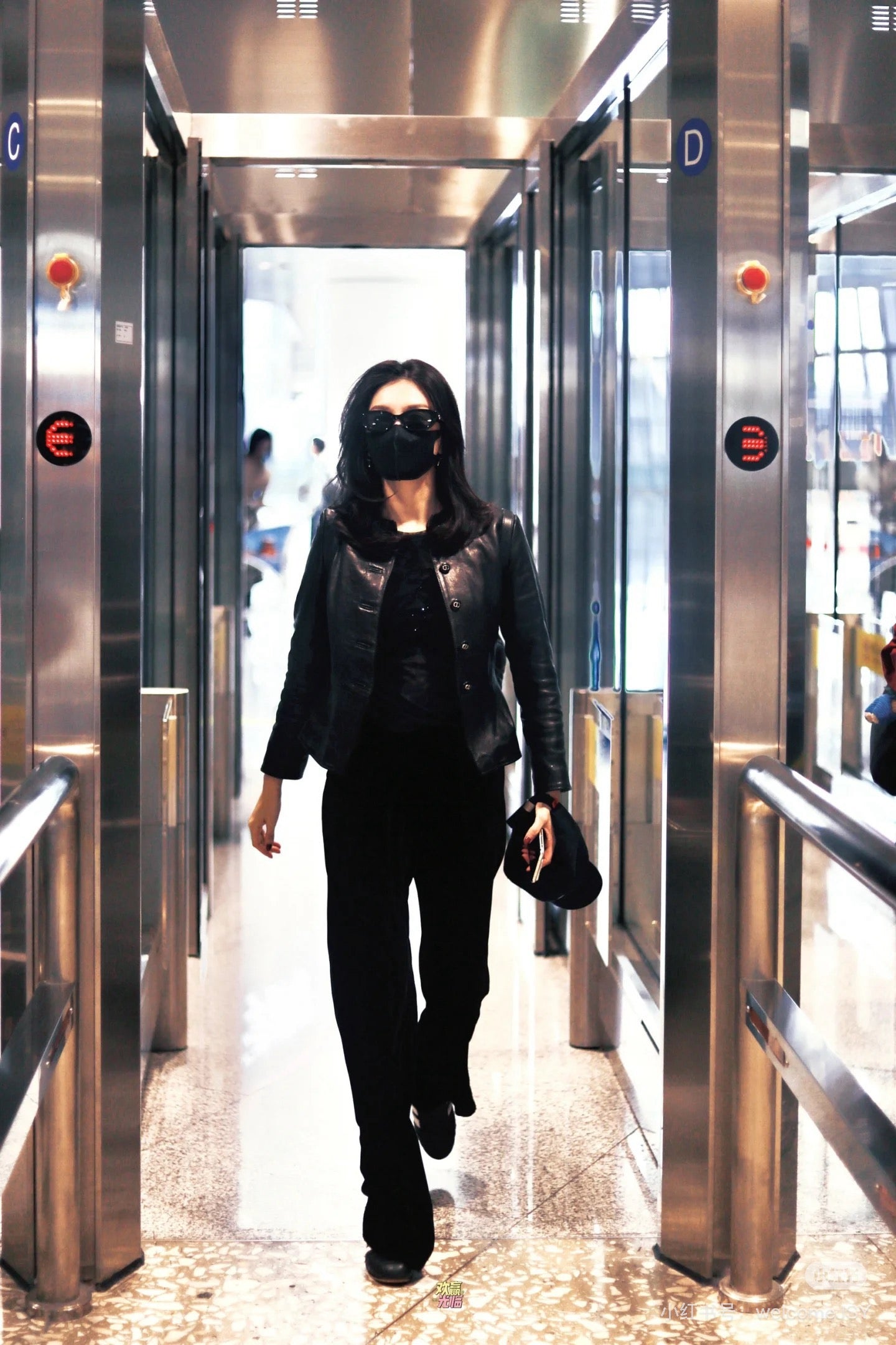 25FW  leather jacket