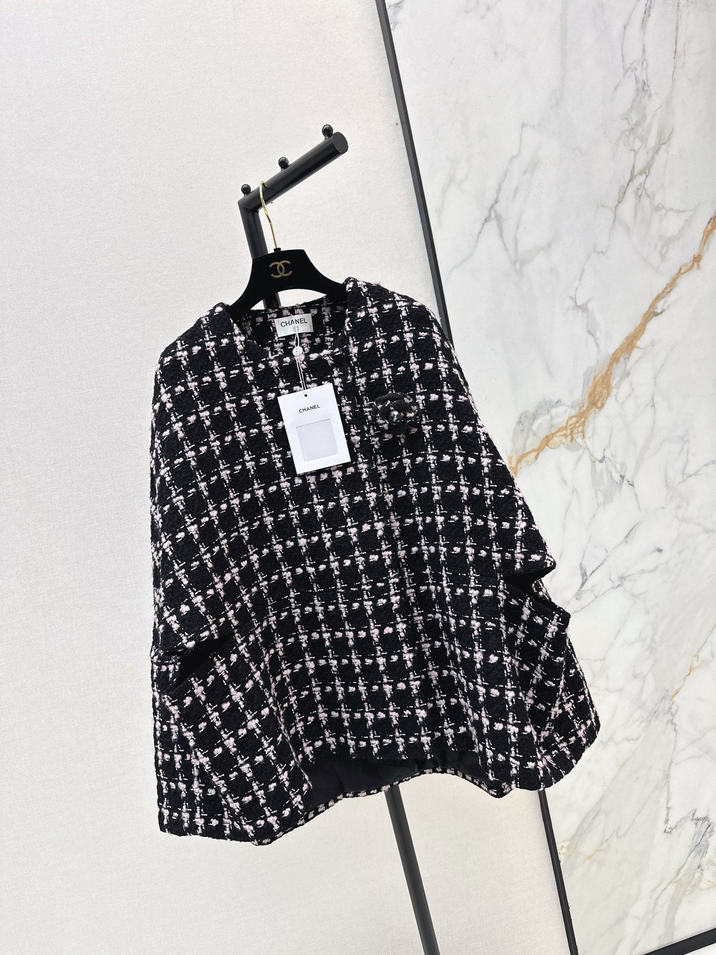 25FW check cape coat