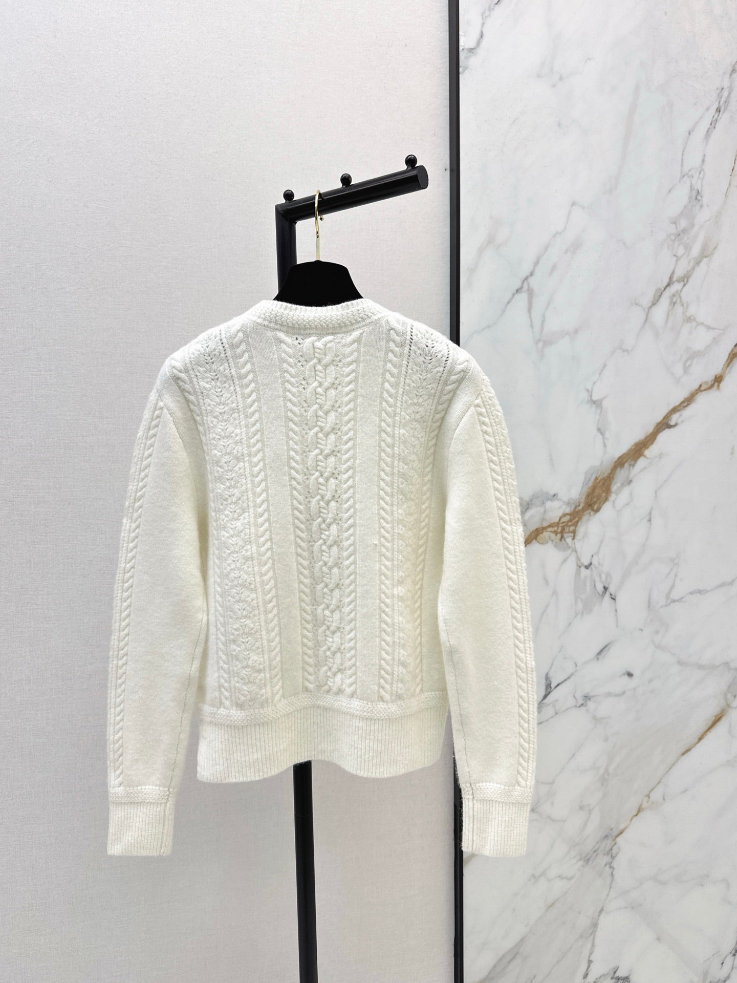 25FW  cashmere sweater