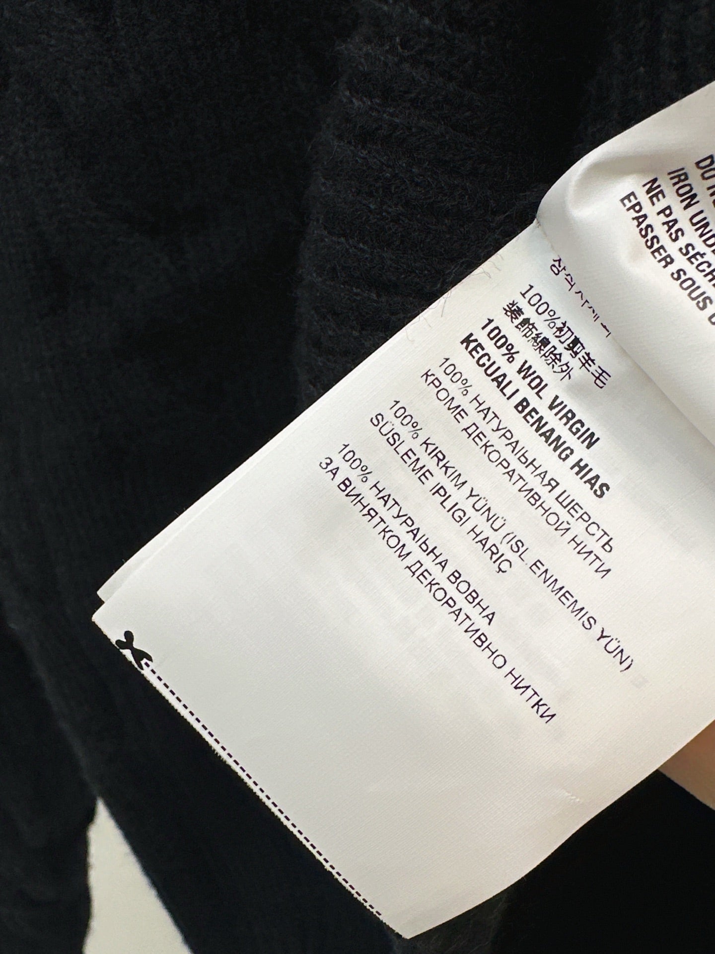 25FW NEW cable knit cardigan