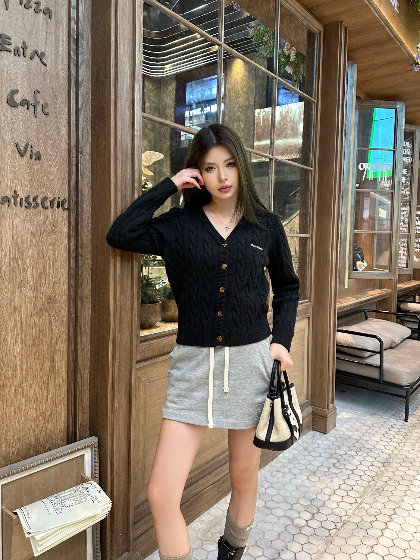 25FW NEW cable knit cardigan