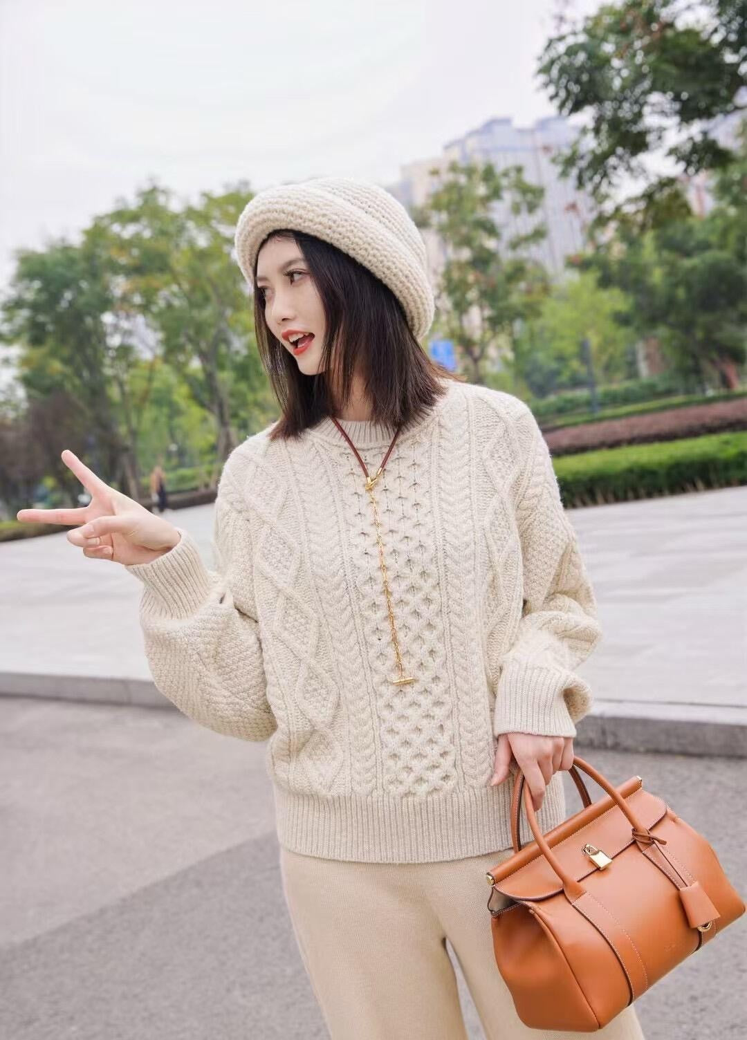 25FW  cashmere knit sweater