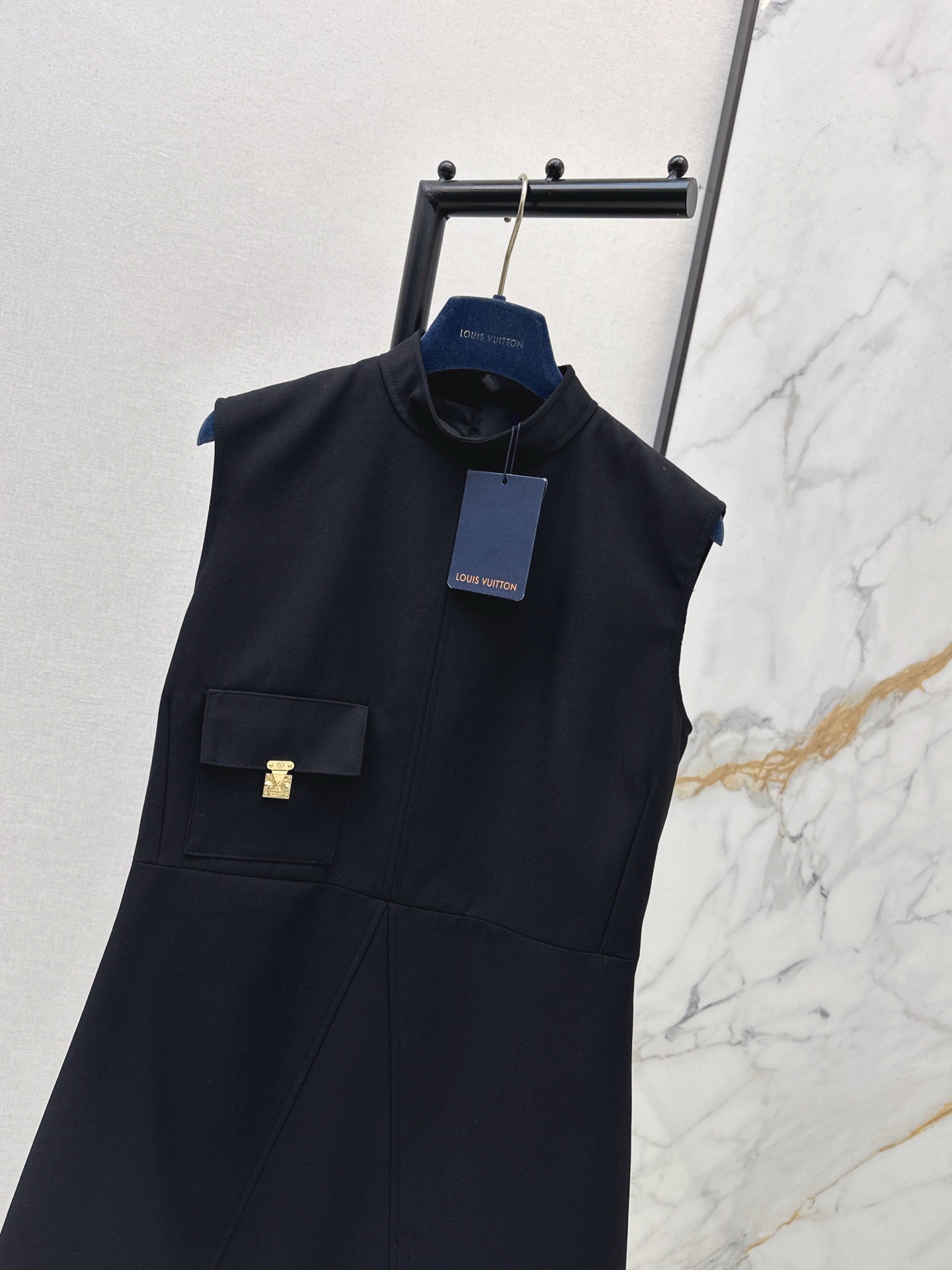 26SS  sleeveless dress