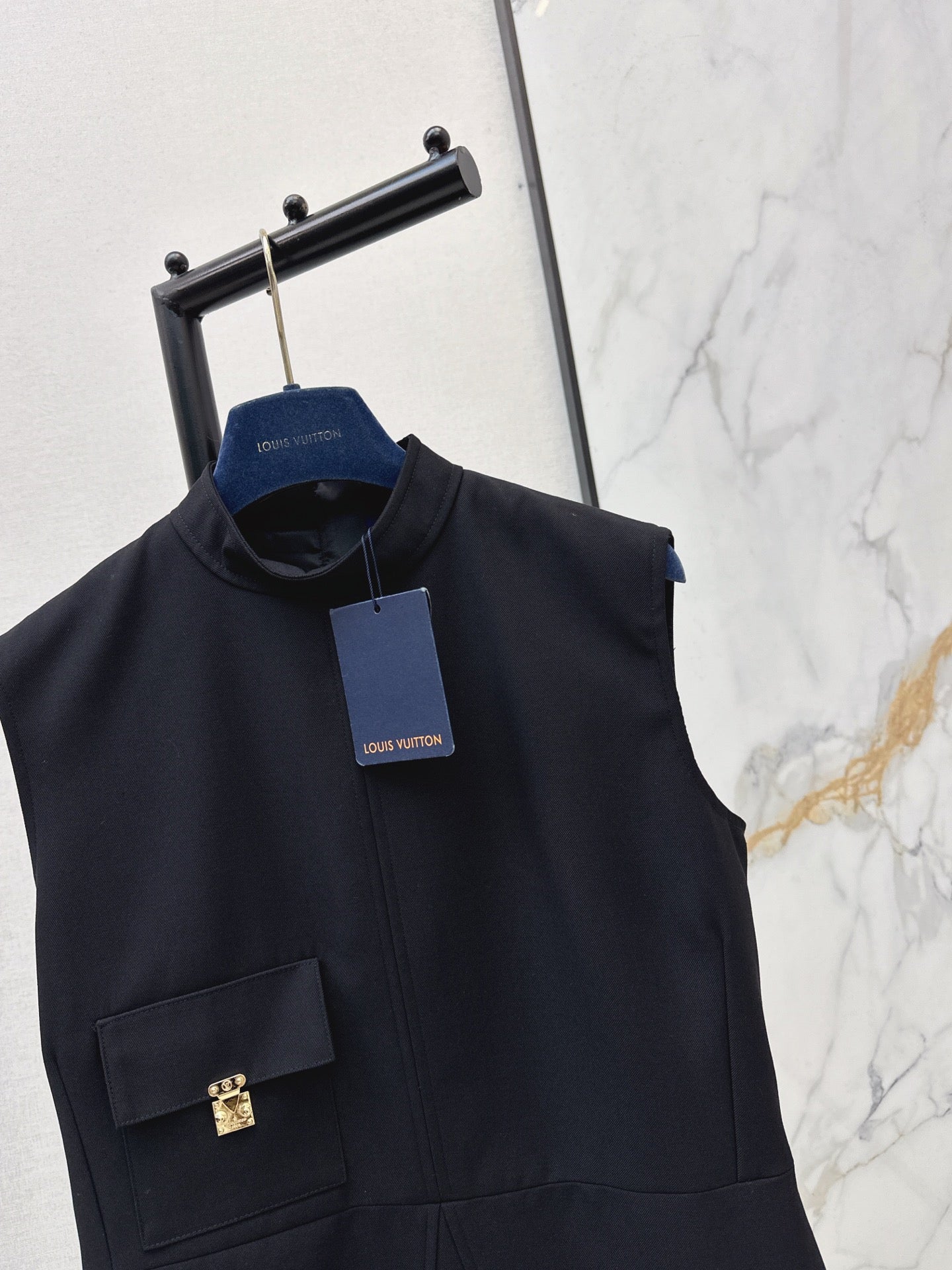 26SS  sleeveless dress