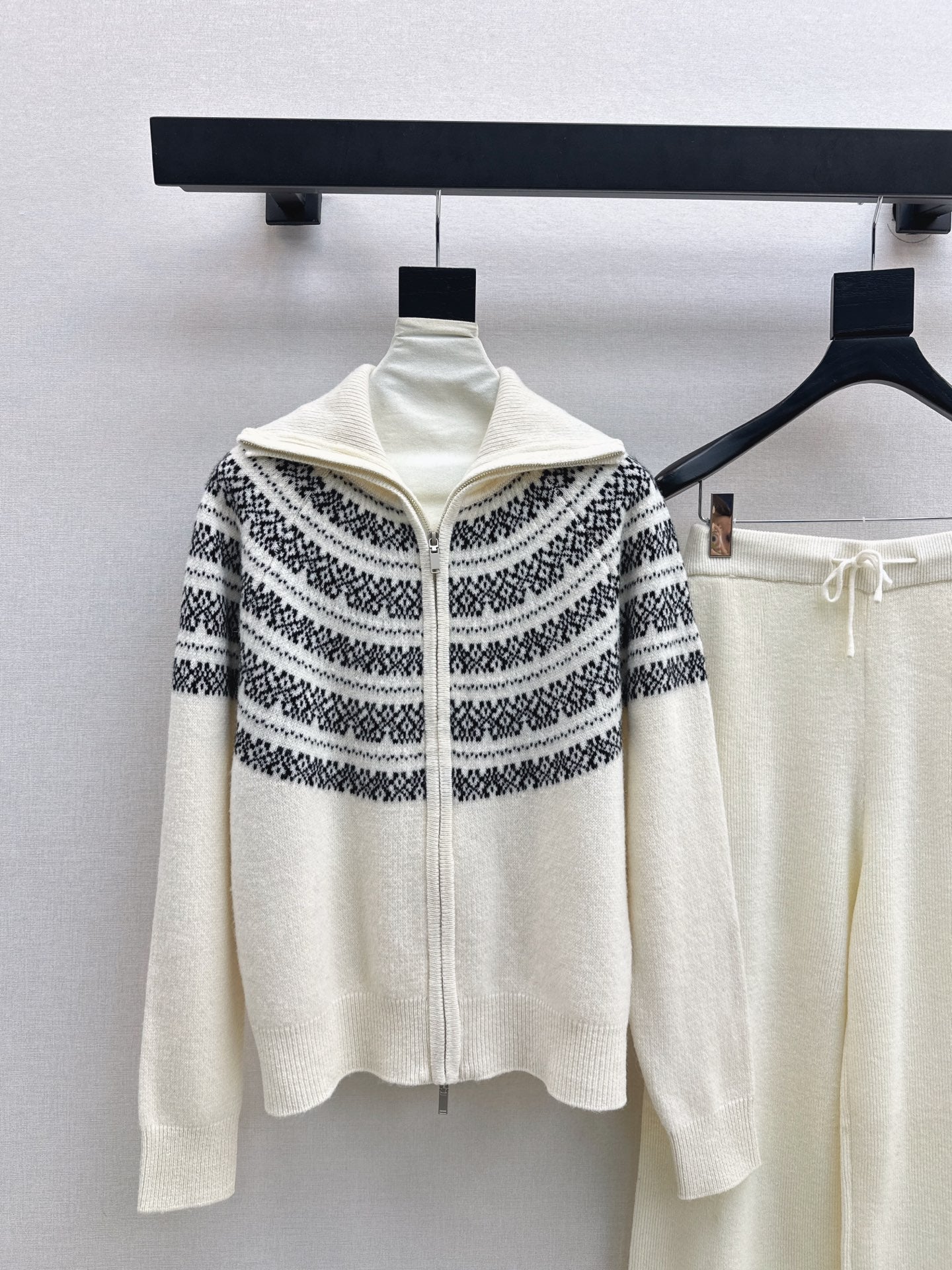 26SS  knit fair isle zipper cardigan+pants outfit set