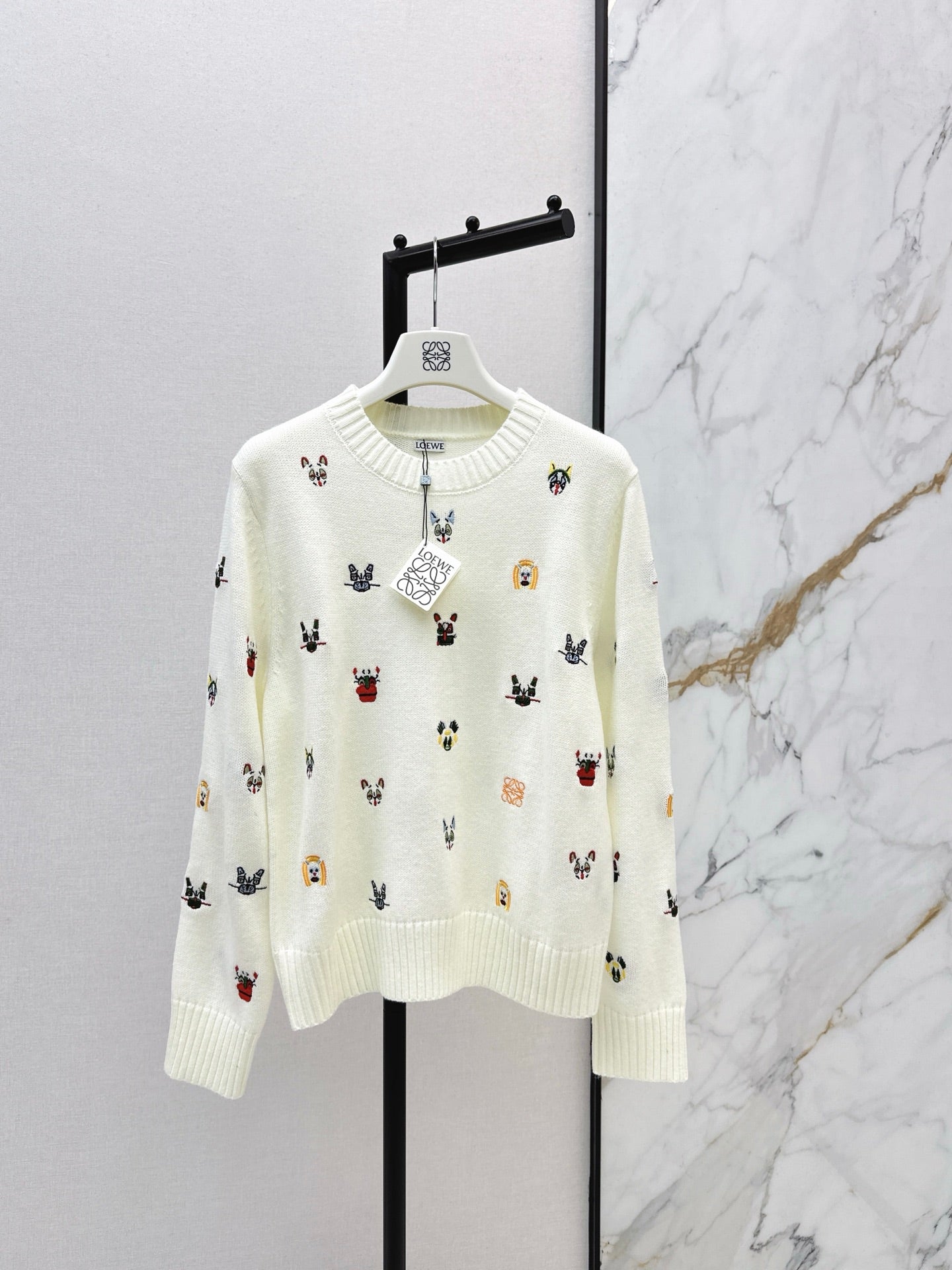 25FW embroidery sweater