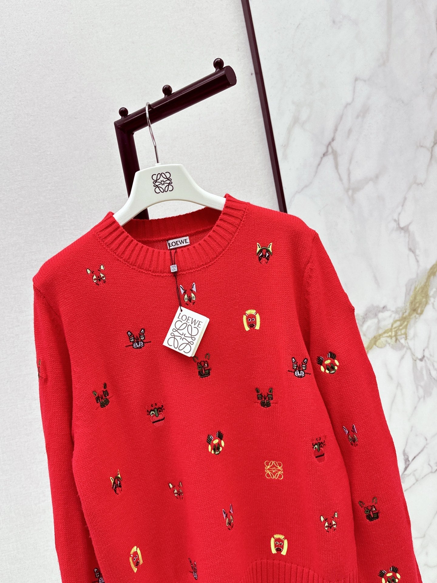 25FW embroidery sweater