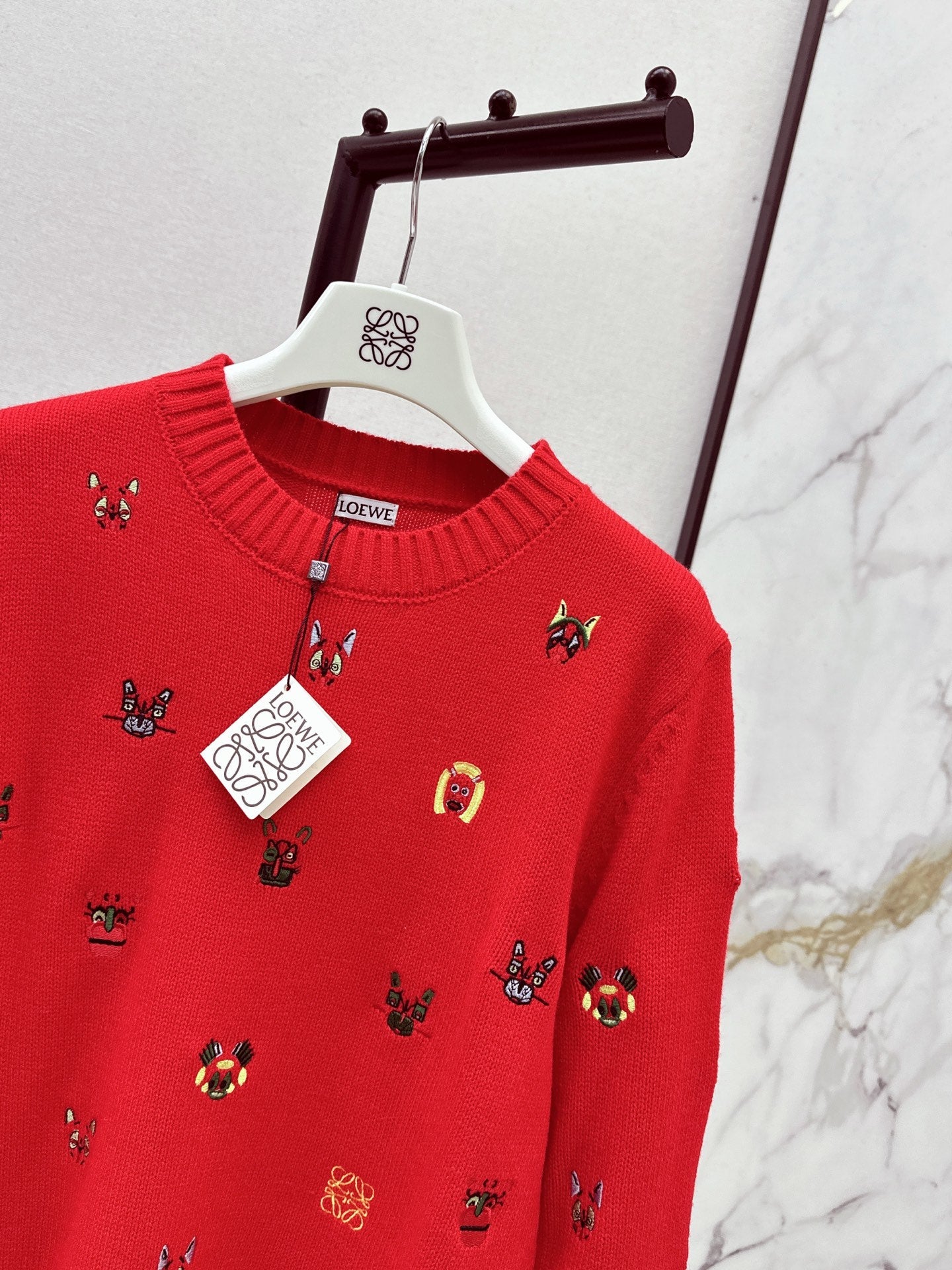 25FW embroidery sweater