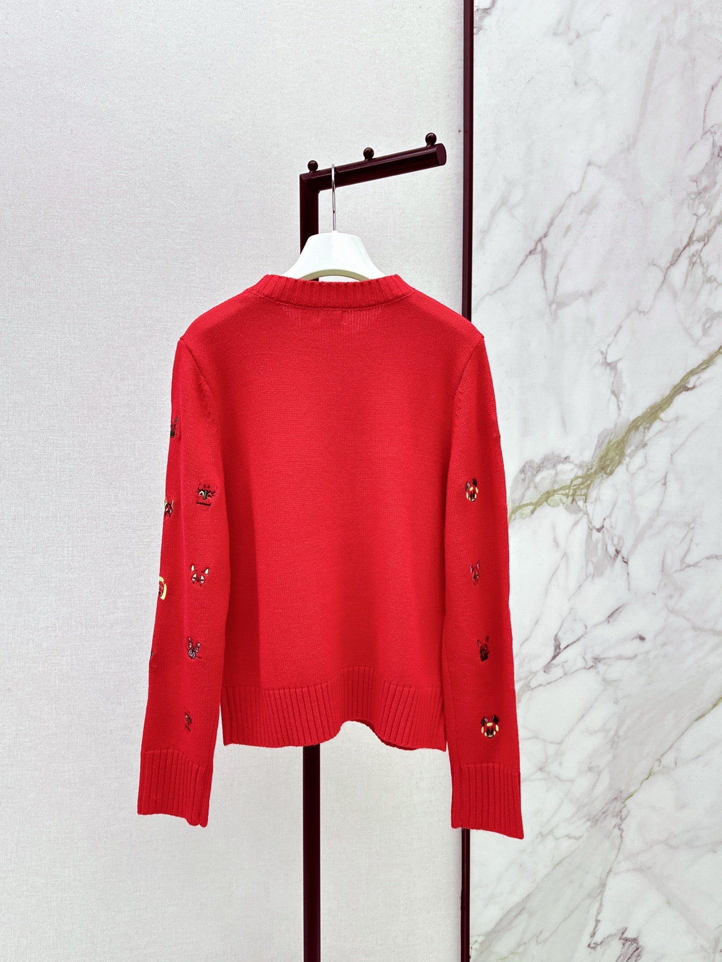 25FW embroidery sweater