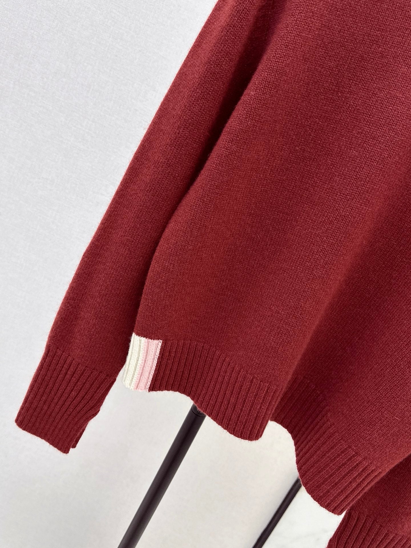 26SS cashmere sweater