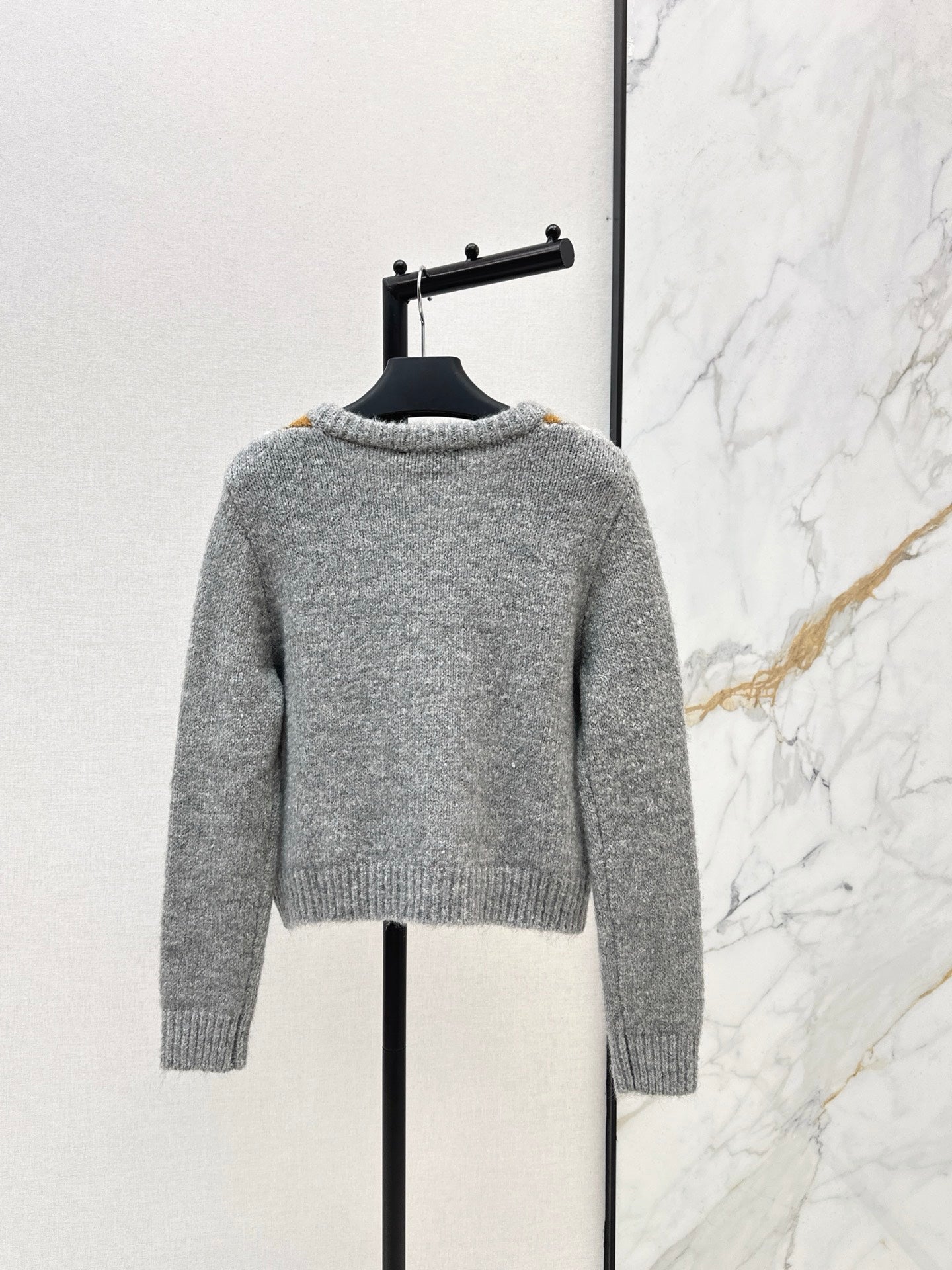 25FW  knit sweater