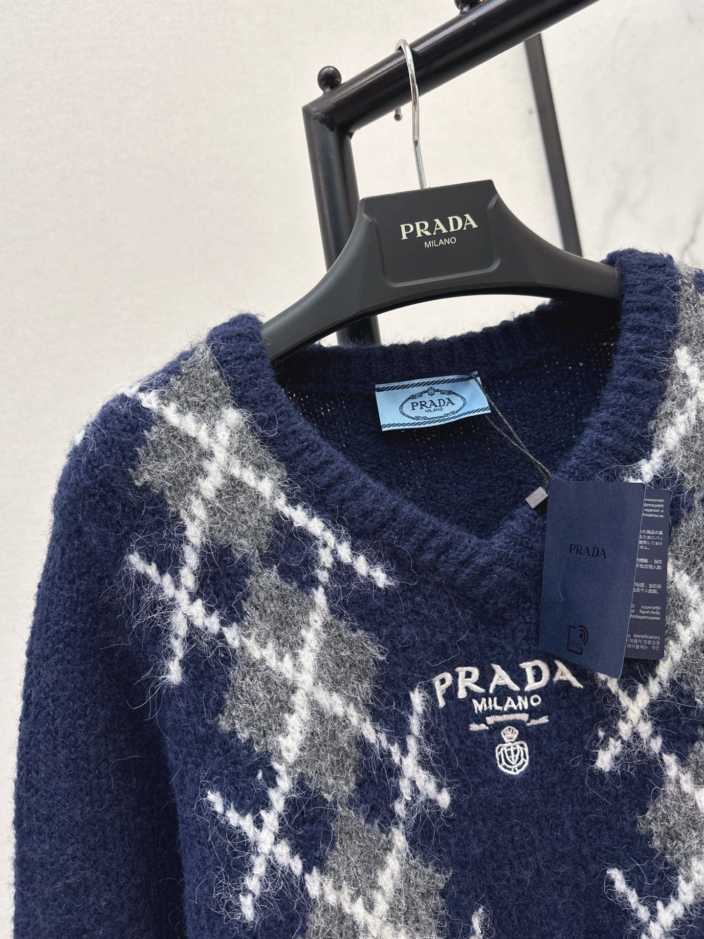 25FW  knit sweater