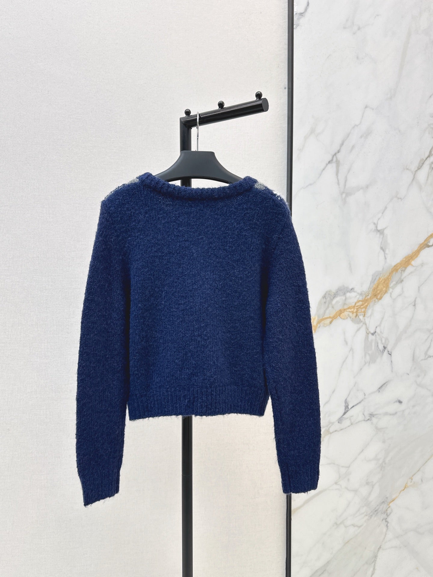 25FW  knit sweater