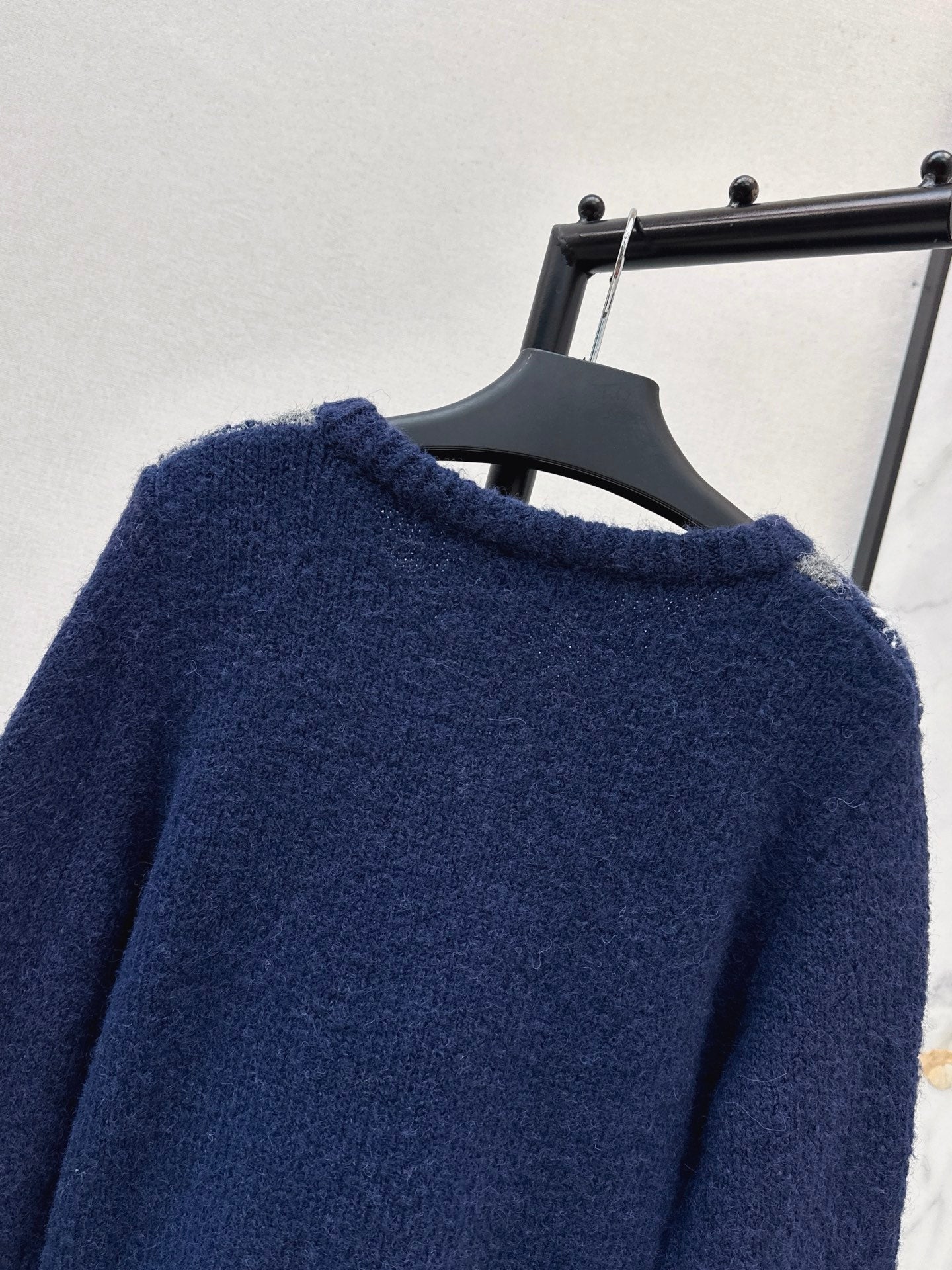 25FW  knit sweater