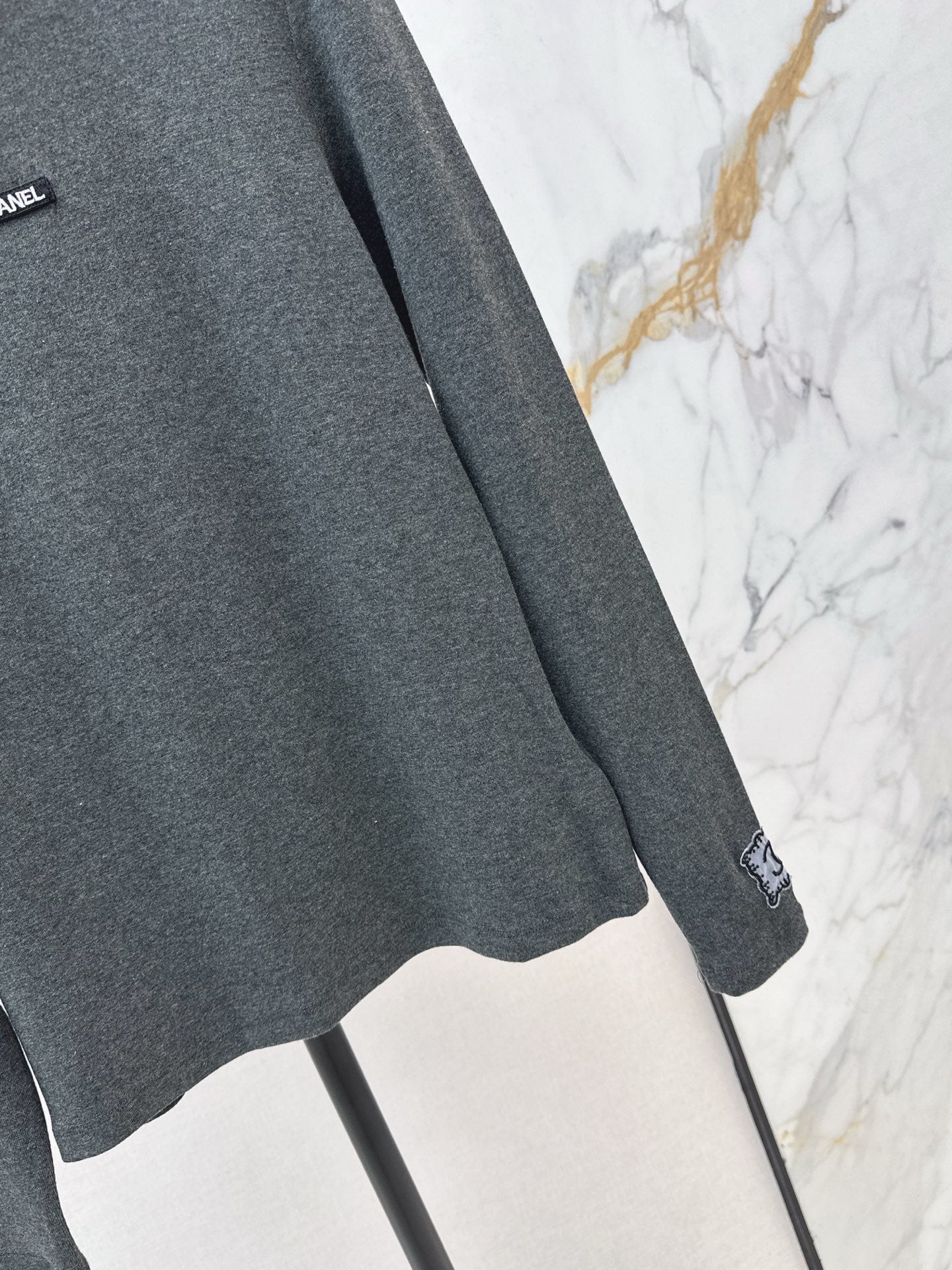 25fw  high neck basic tee