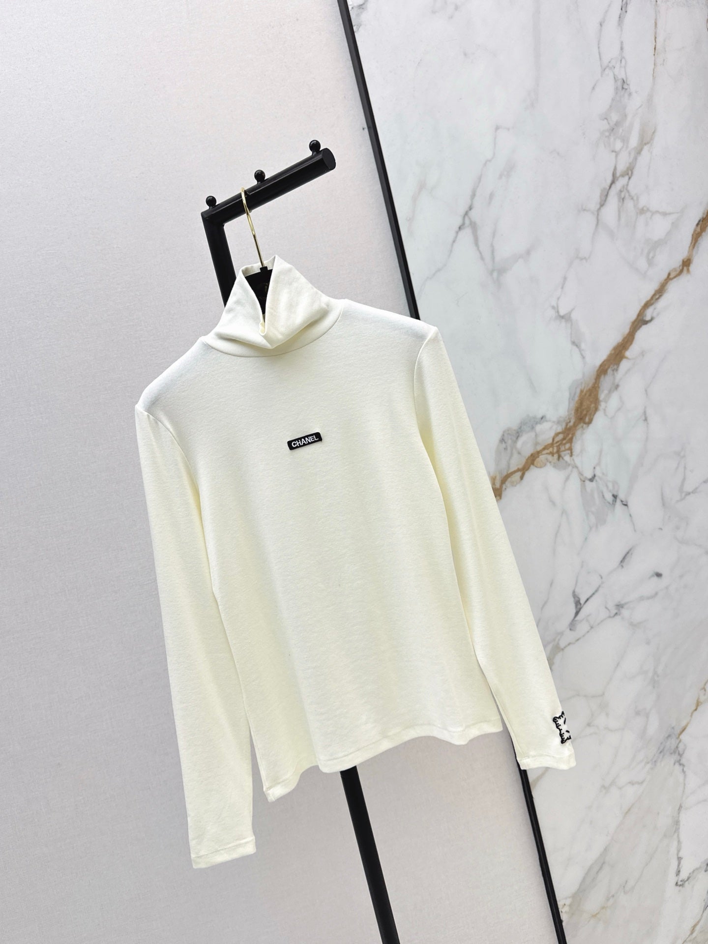 25fw  high neck basic tee
