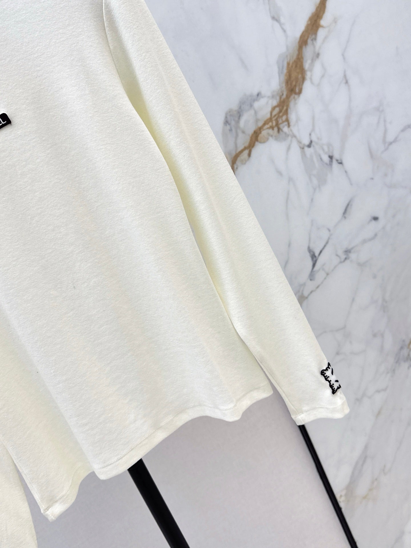 25fw  high neck basic tee