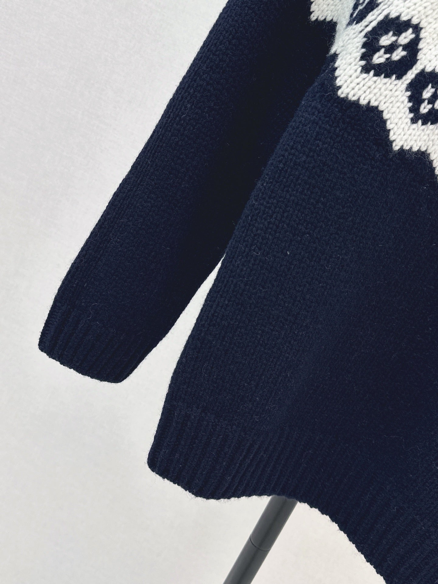 25FW  jacquard sweater