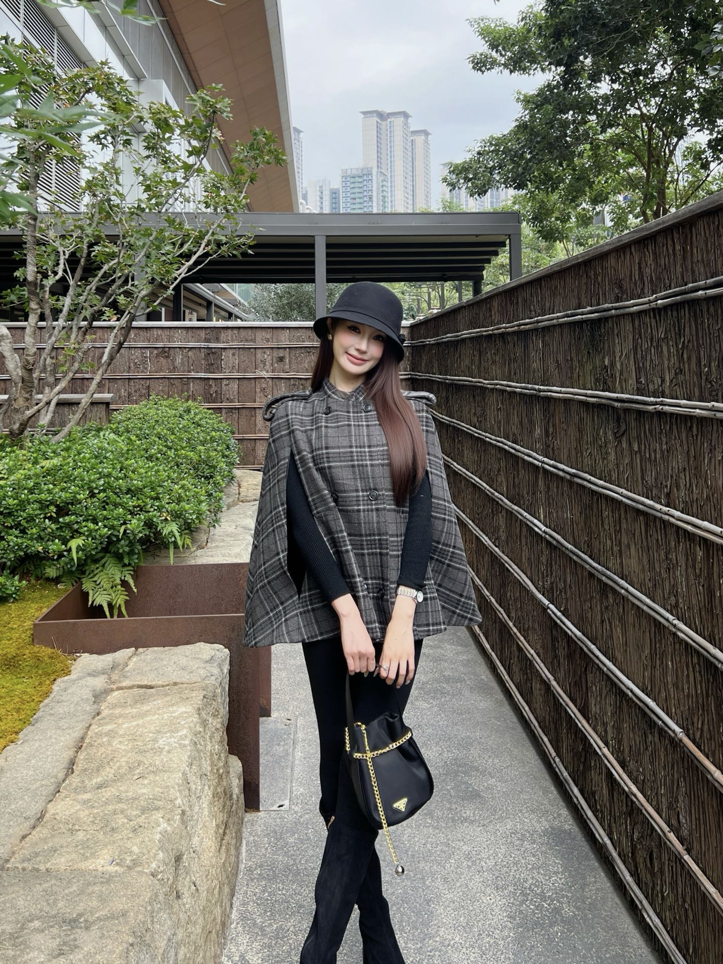 25FW check cape coats