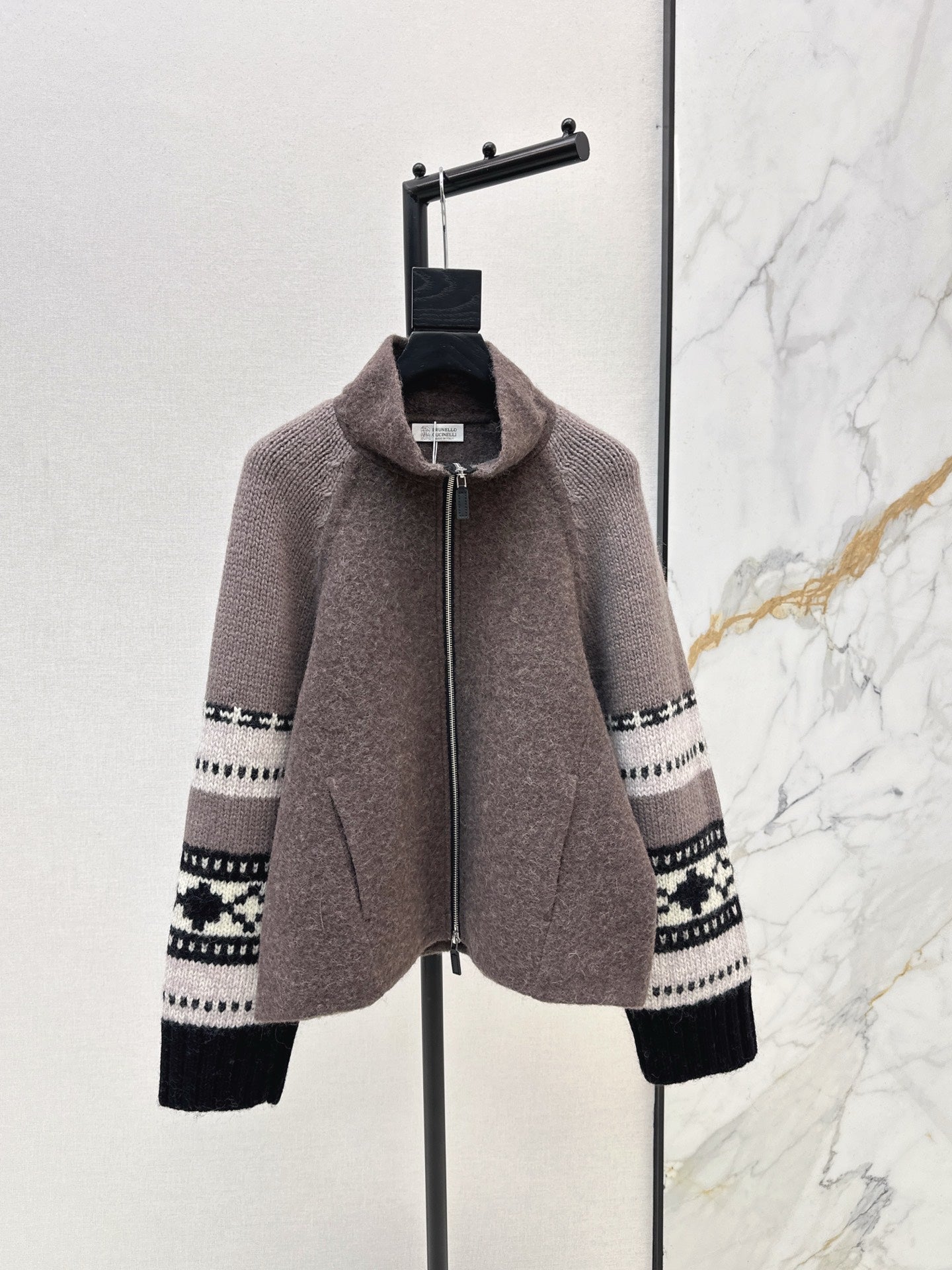 25FW  woolen cardigan
