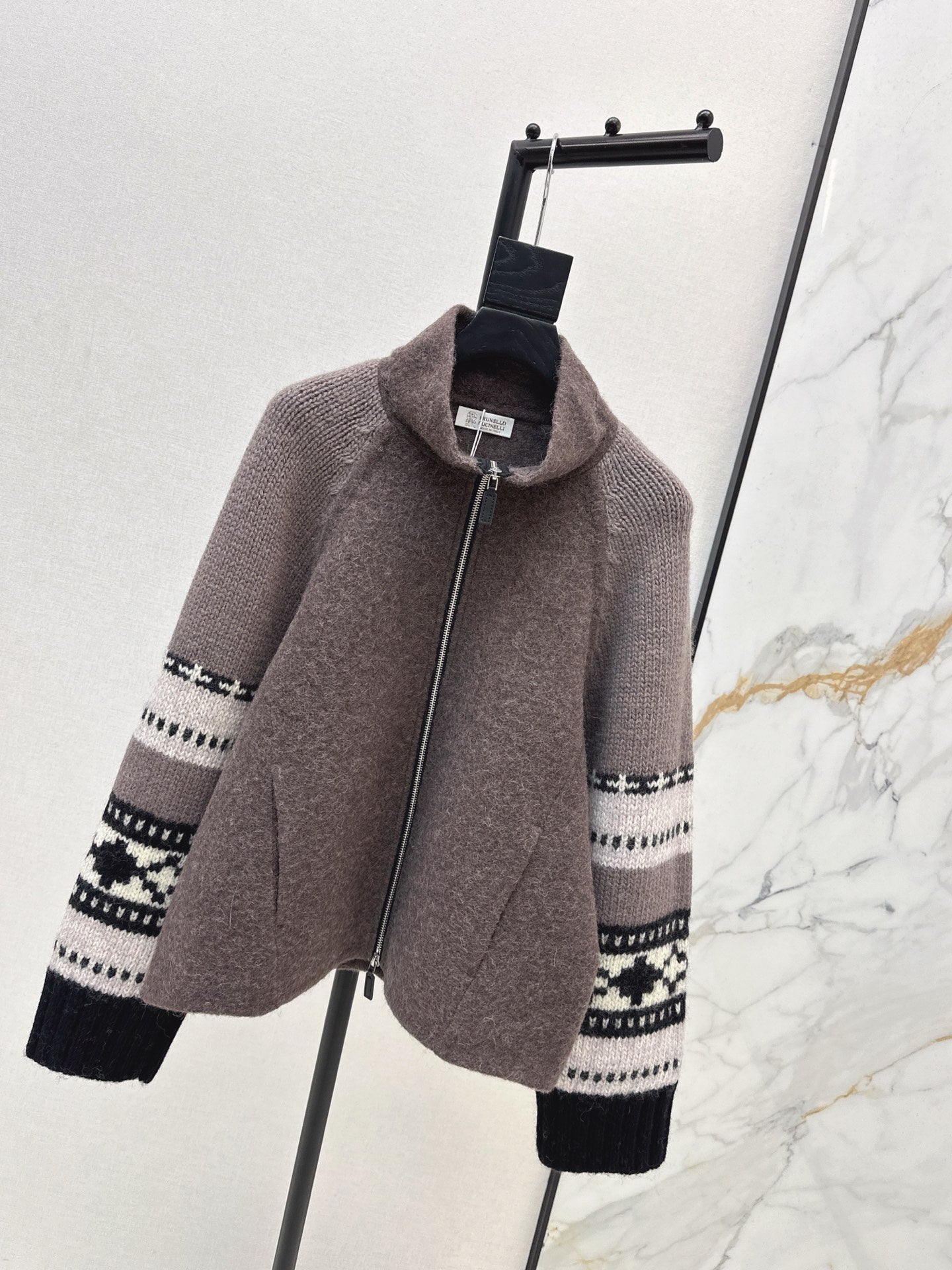 25FW  woolen cardigan