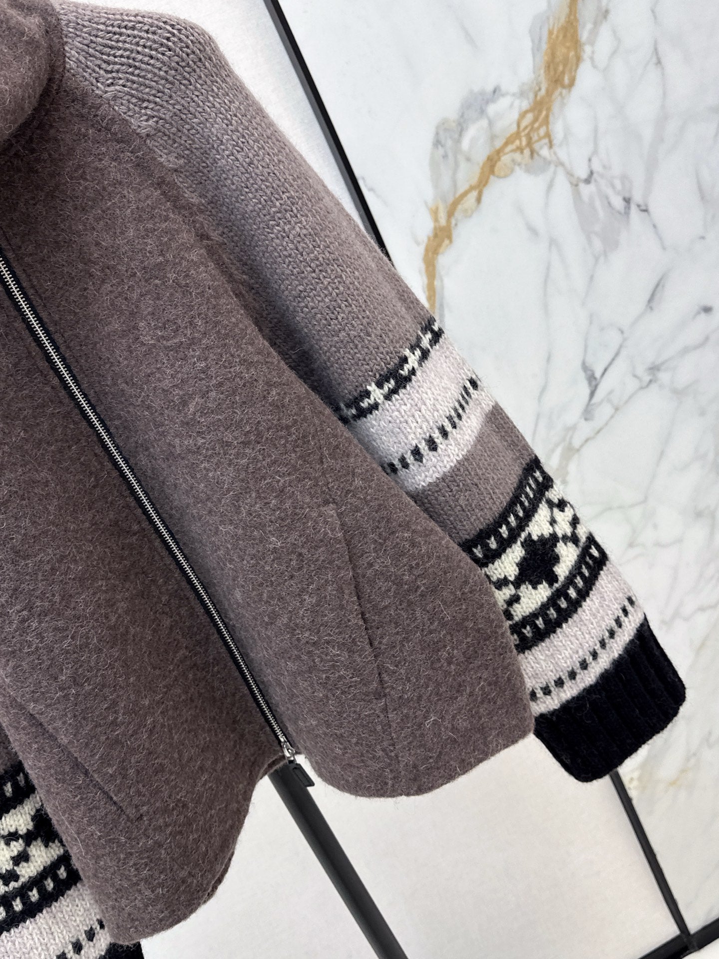 25FW  woolen cardigan